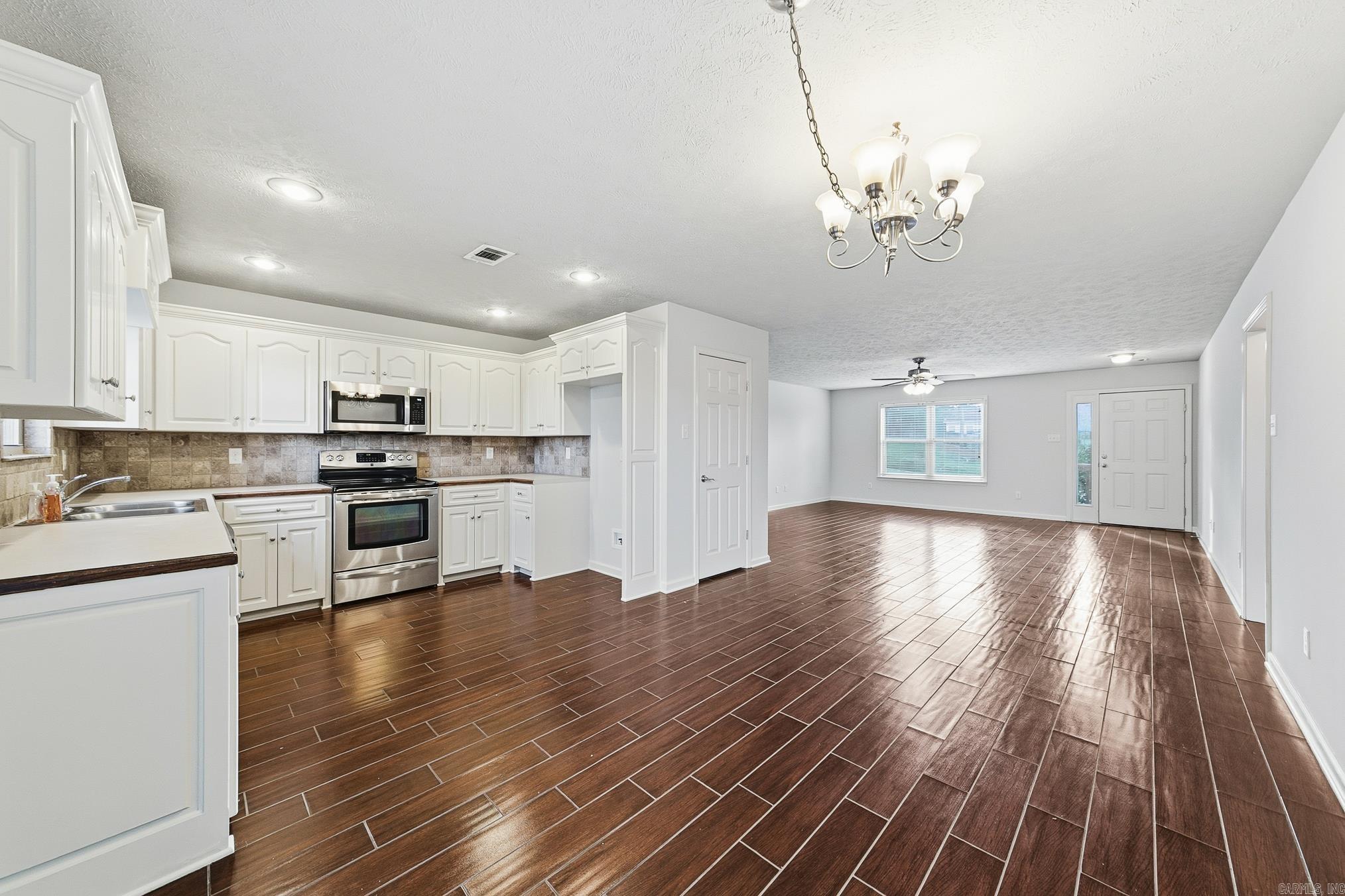 27 Highplains Drive Cabot, AR 72023