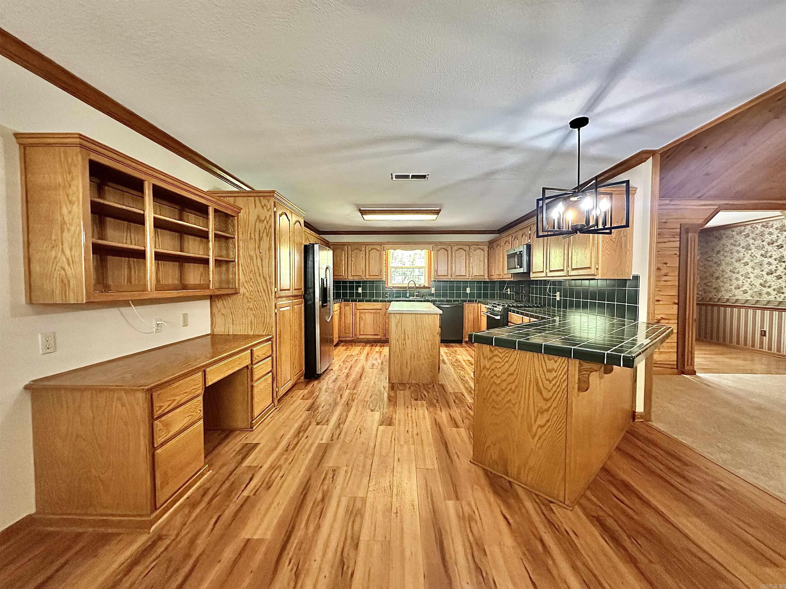 2404 N Arch Street Sheridan, AR 72150