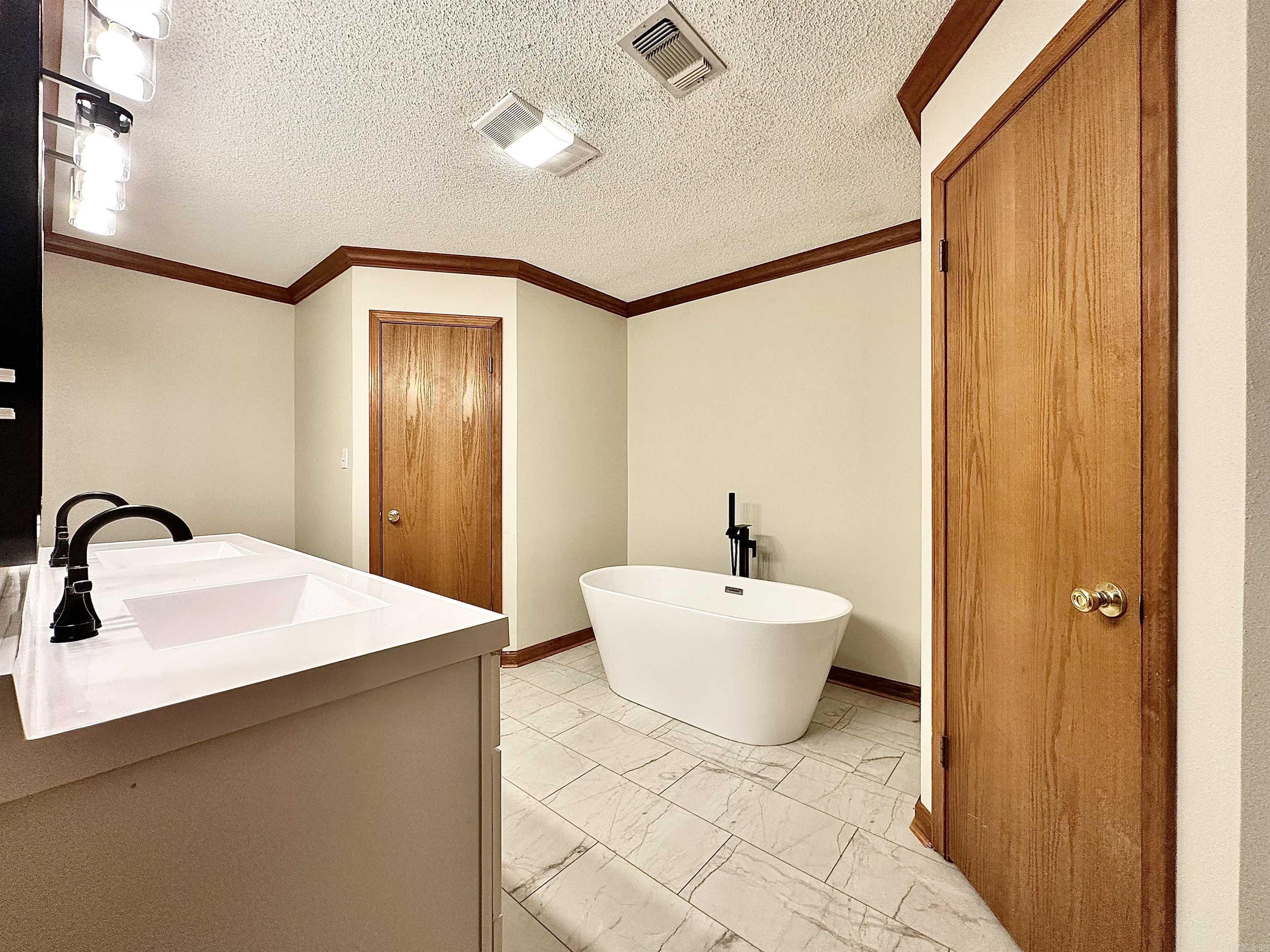 2404 N Arch Street Sheridan, AR 72150