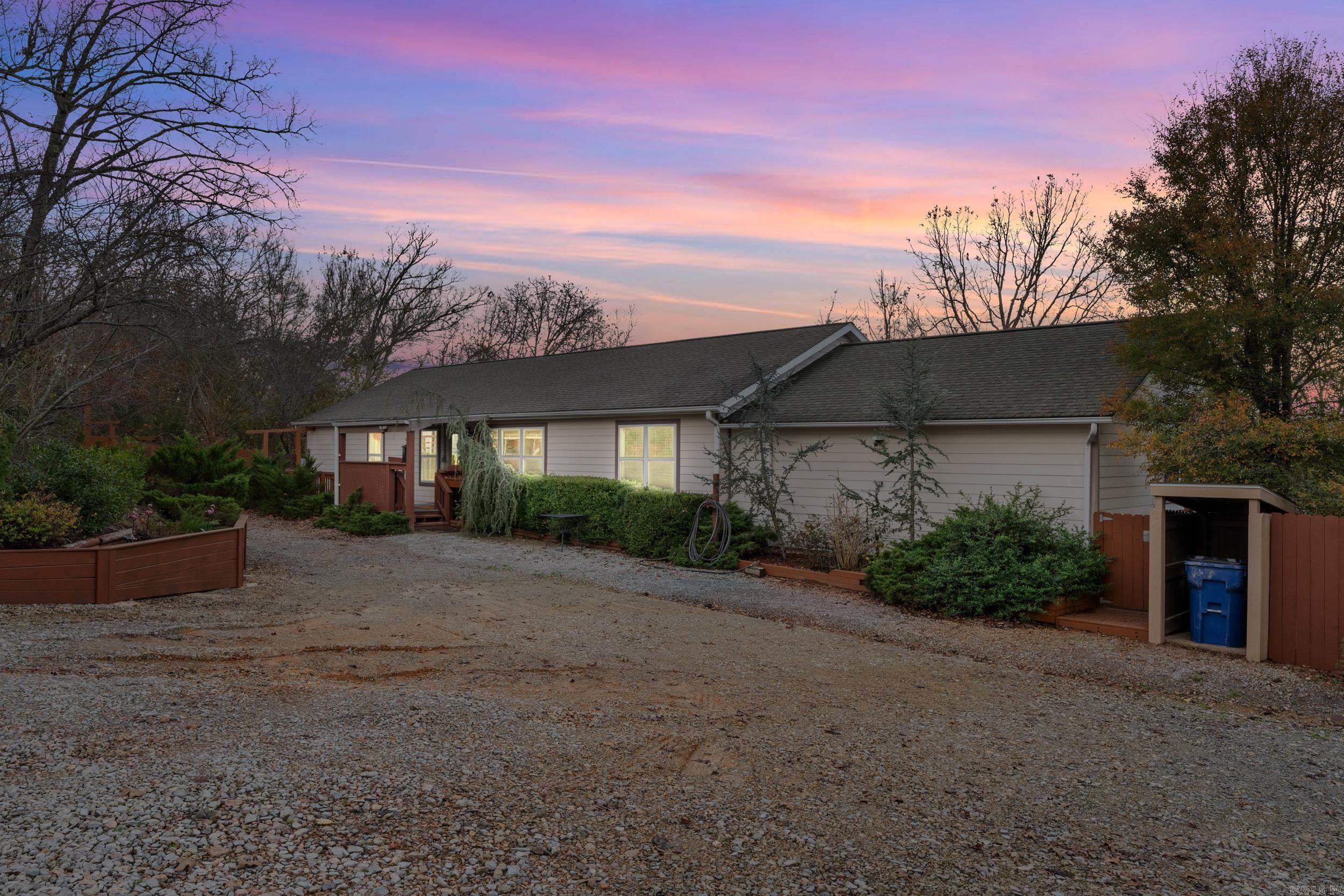 311  CR 804  Gamaliel, AR