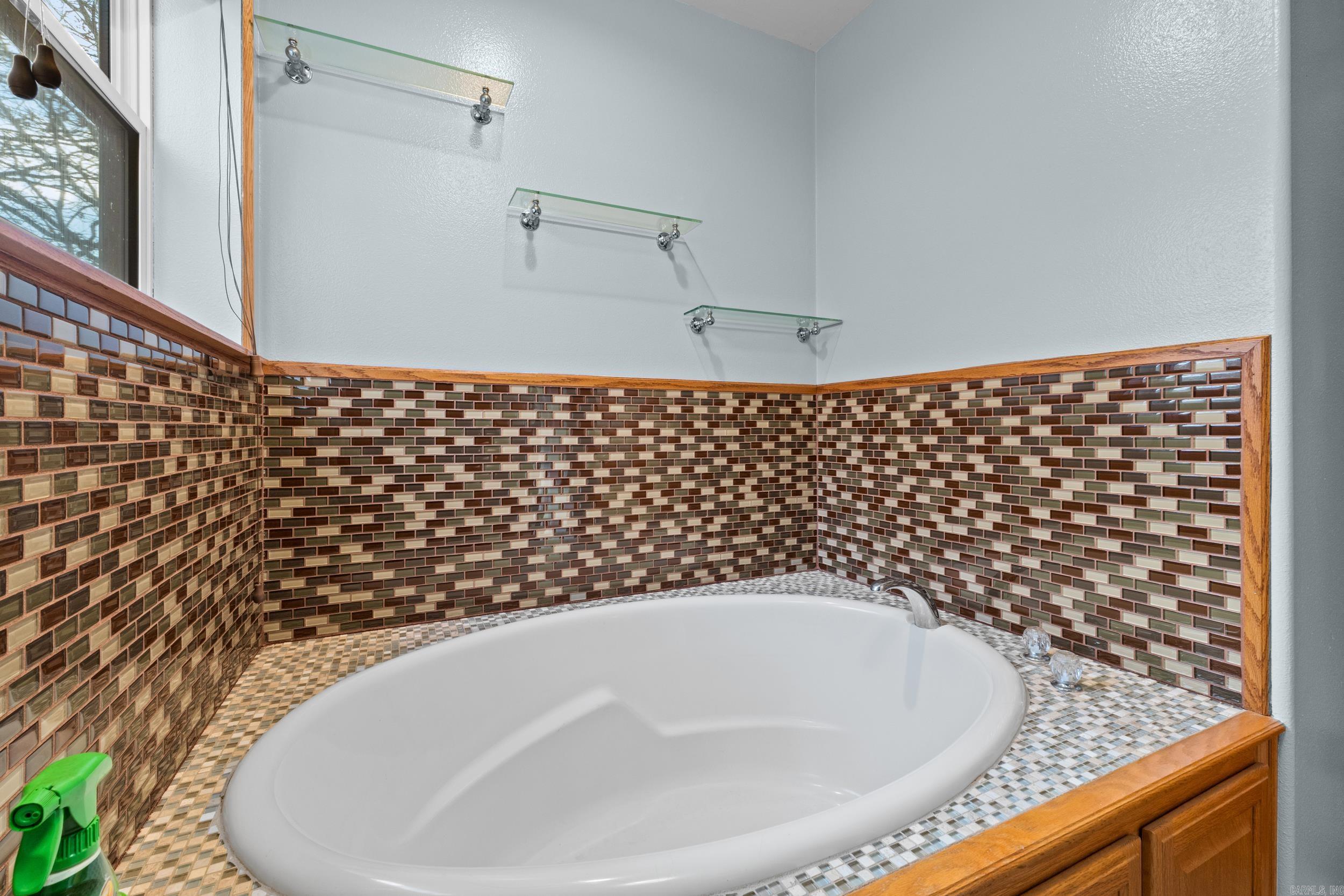 311 CR 804 Gamaliel, AR 72637