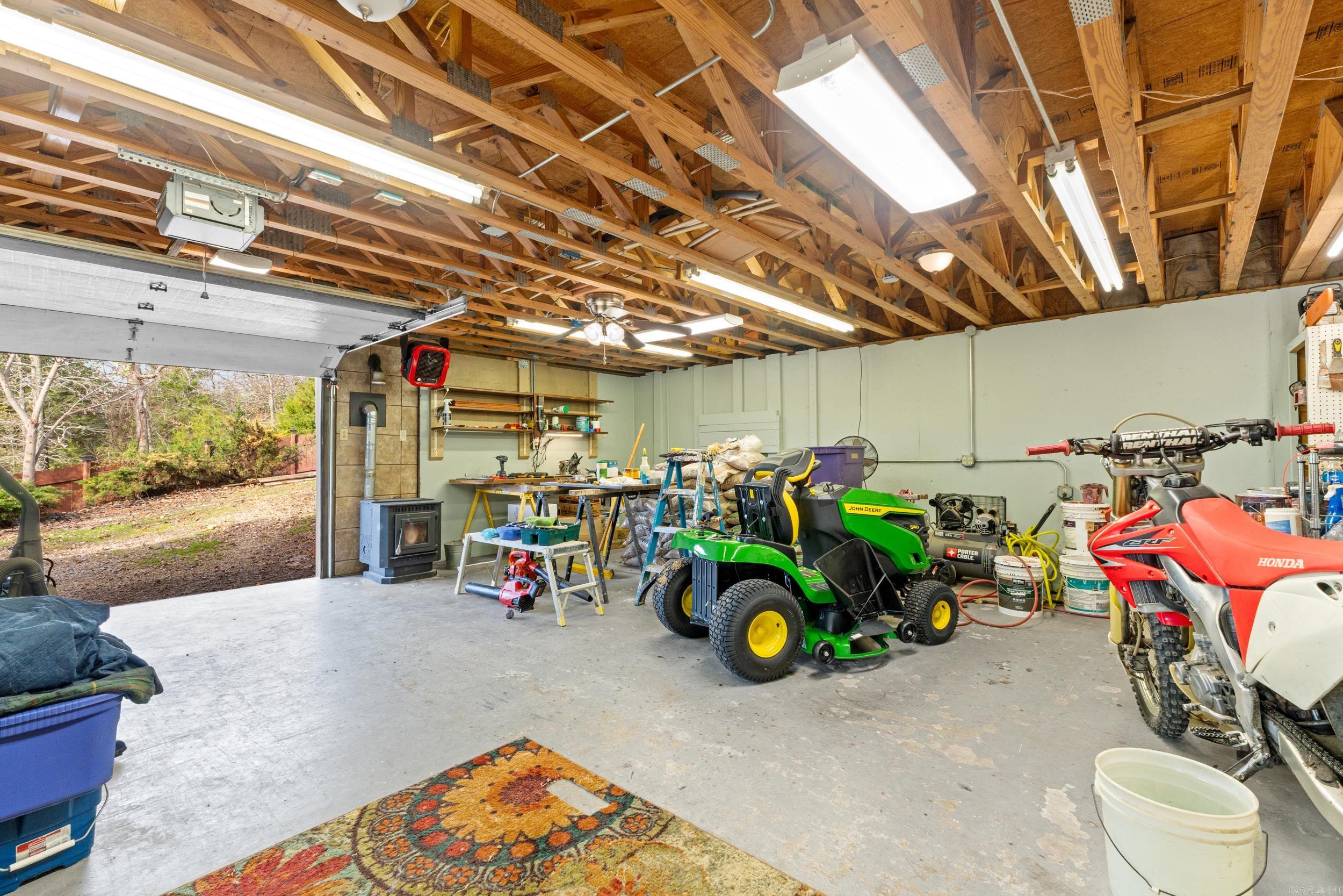 311 CR 804 Gamaliel, AR 72637