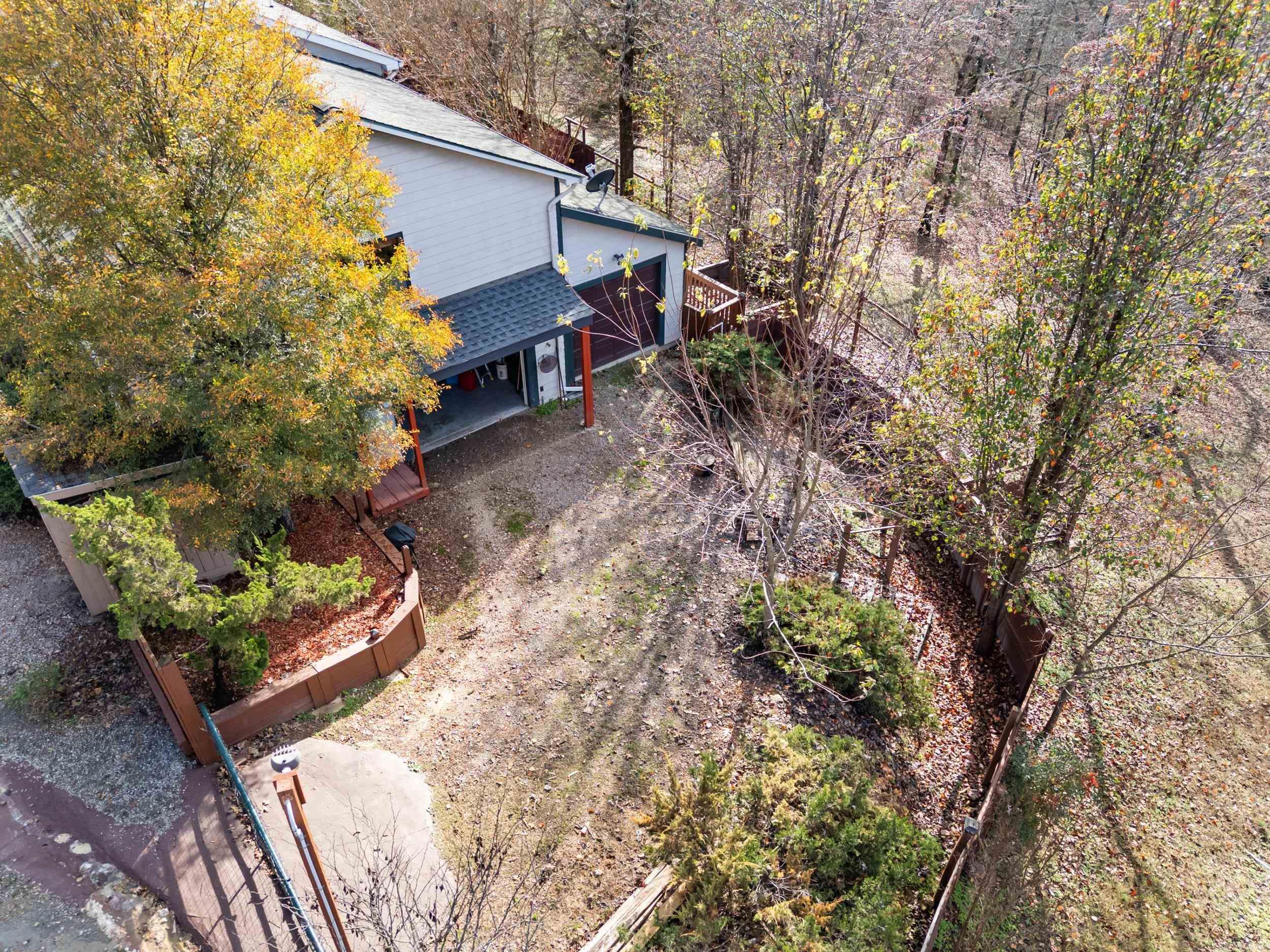 311 CR 804 Gamaliel, AR 72637