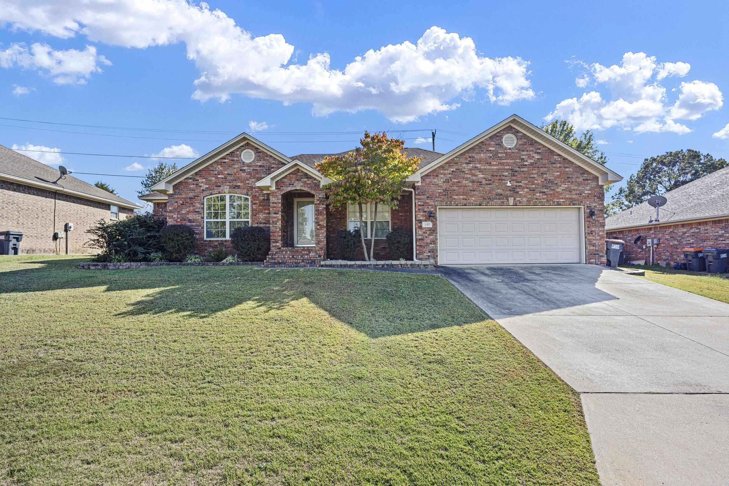 140 Hawthorne Lane Russellville, AR 72802