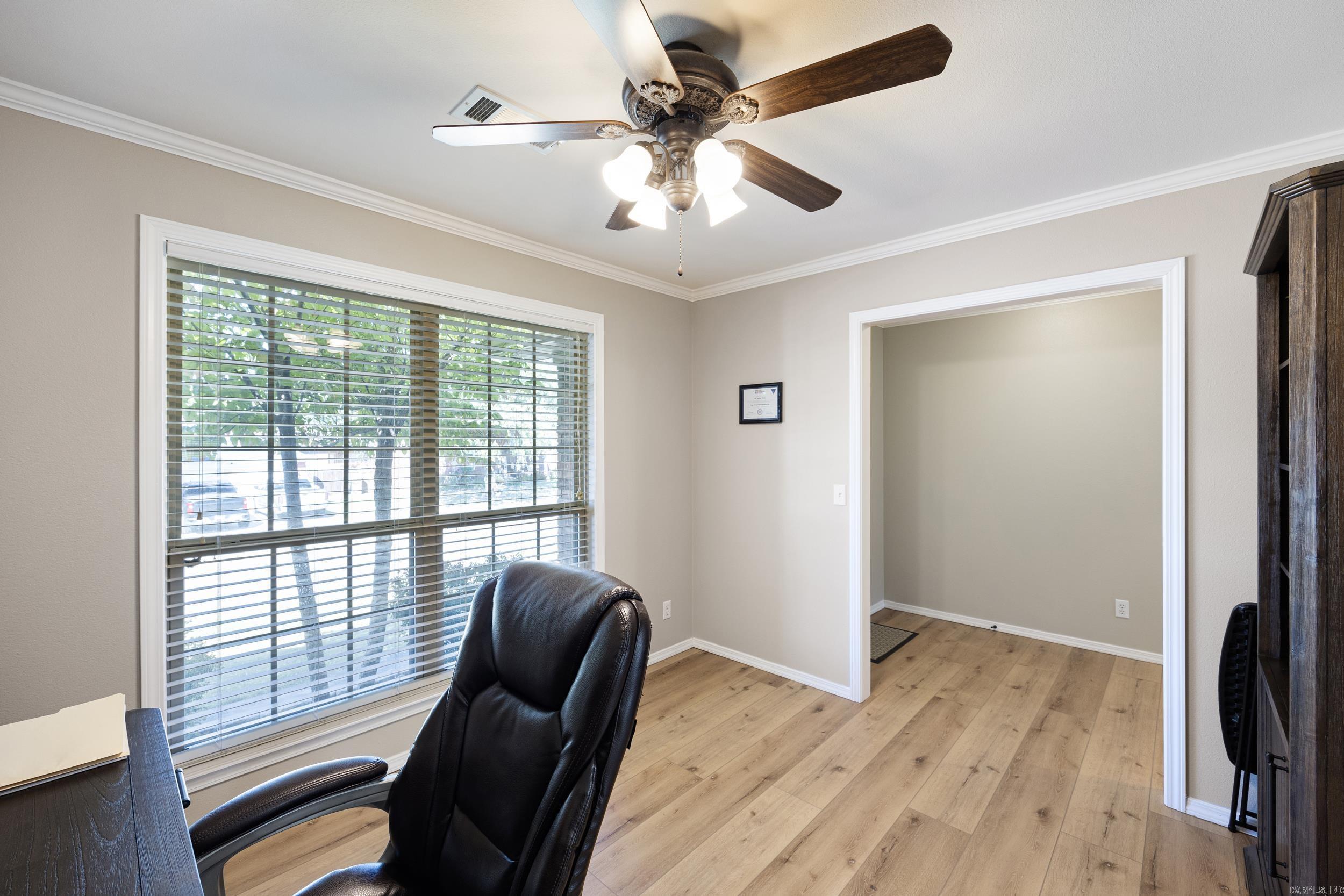 140 Hawthorne Lane Russellville, AR 72802