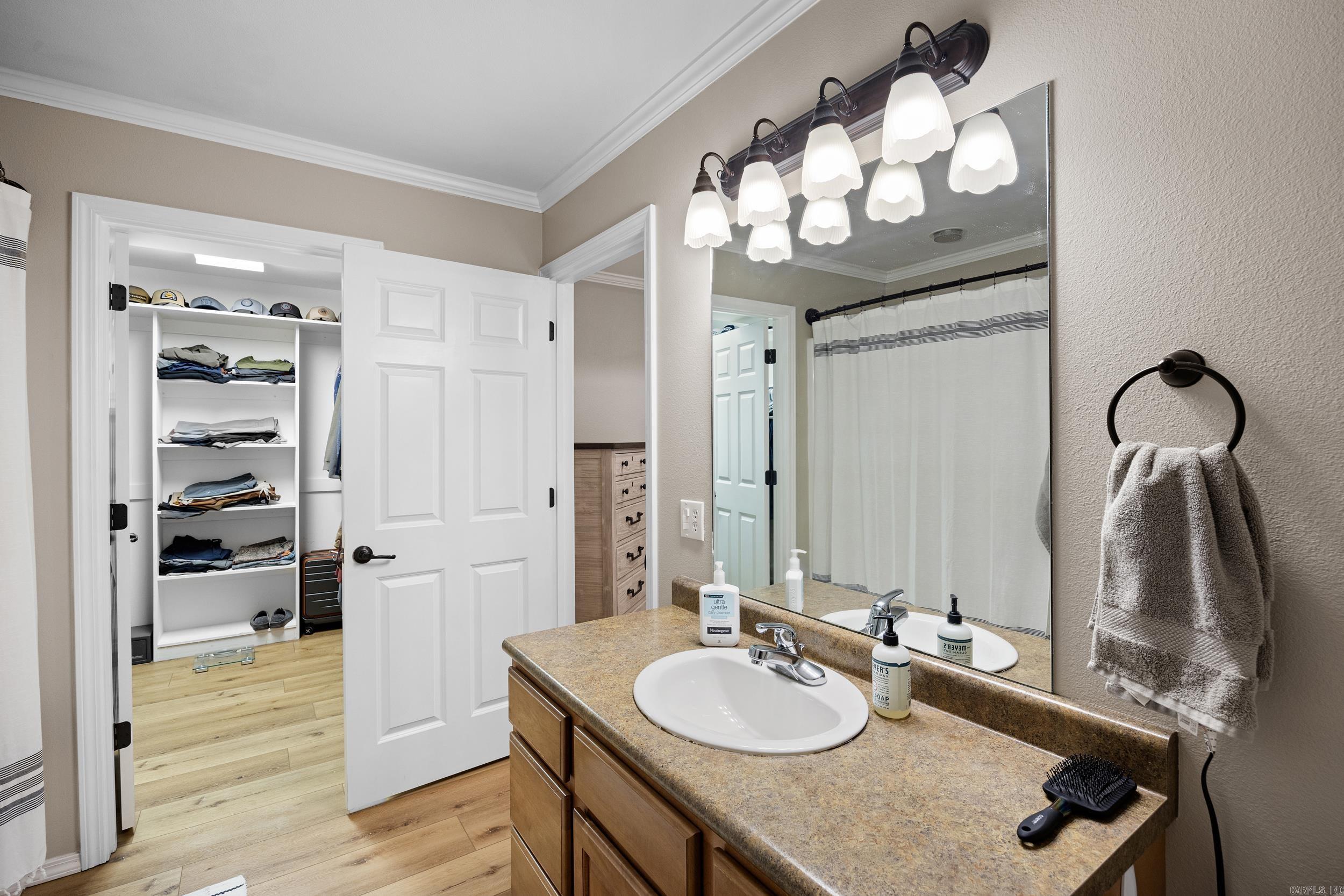 140 Hawthorne Lane Russellville, AR 72802