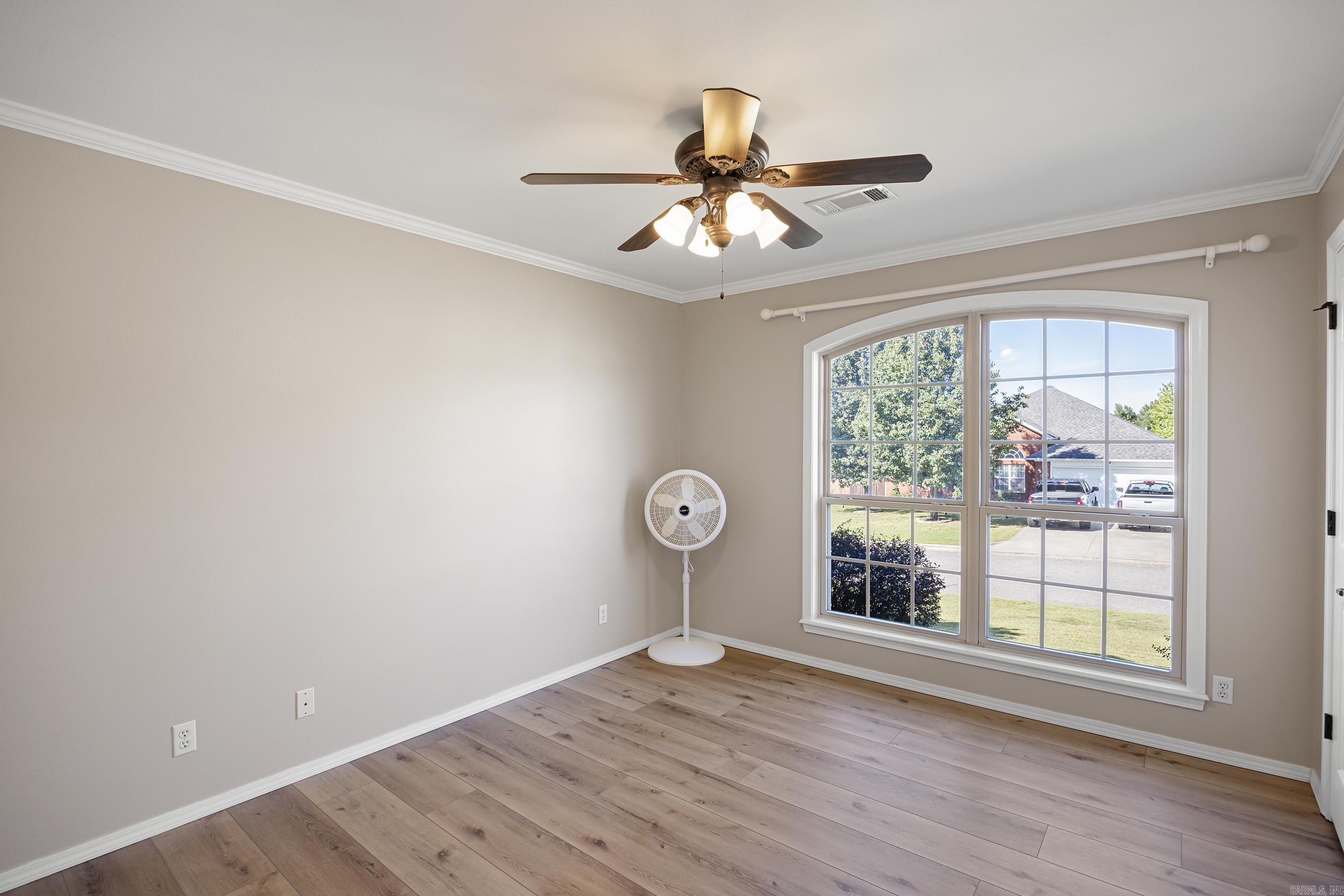 140 Hawthorne Lane Russellville, AR 72802