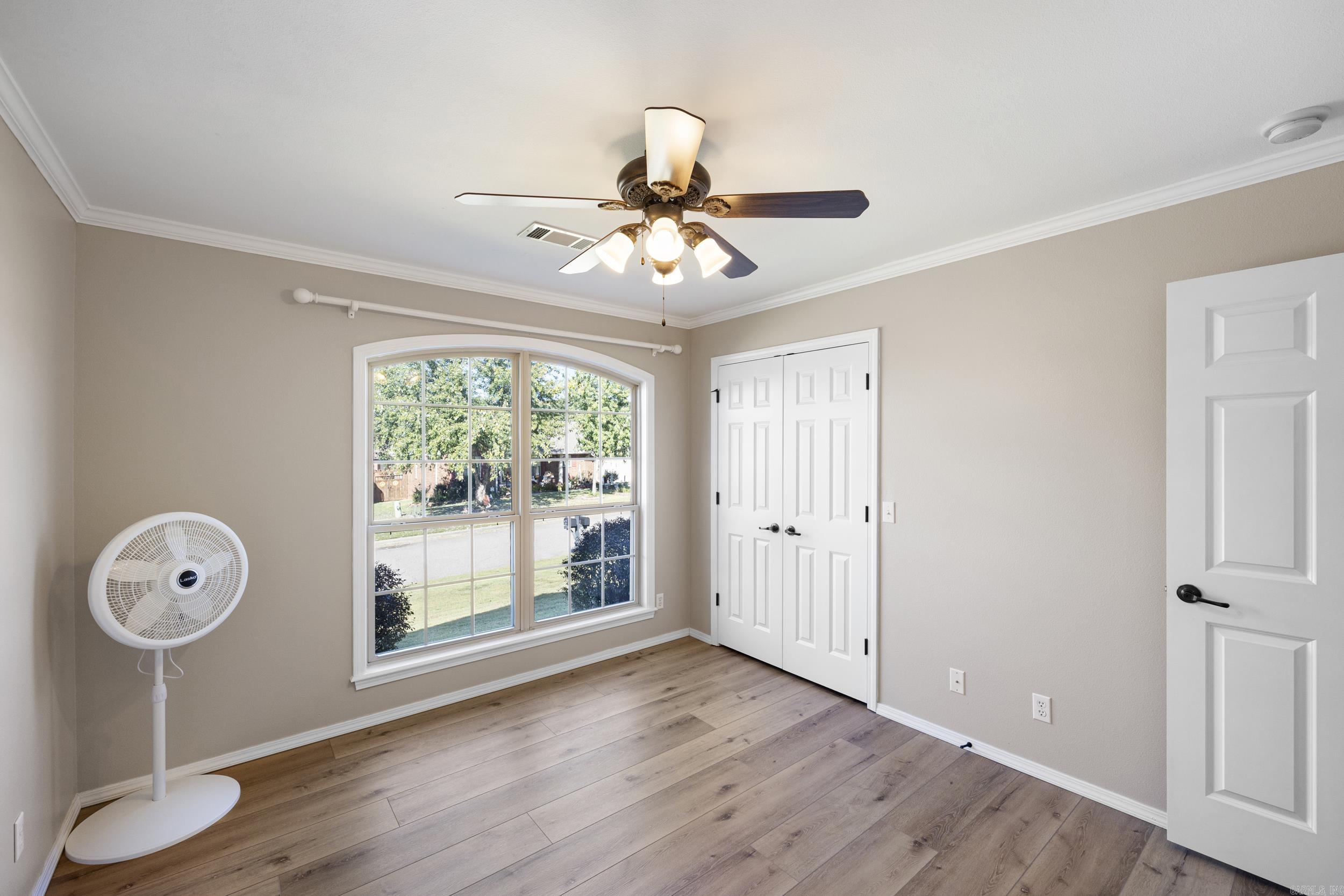 140 Hawthorne Lane Russellville, AR 72802