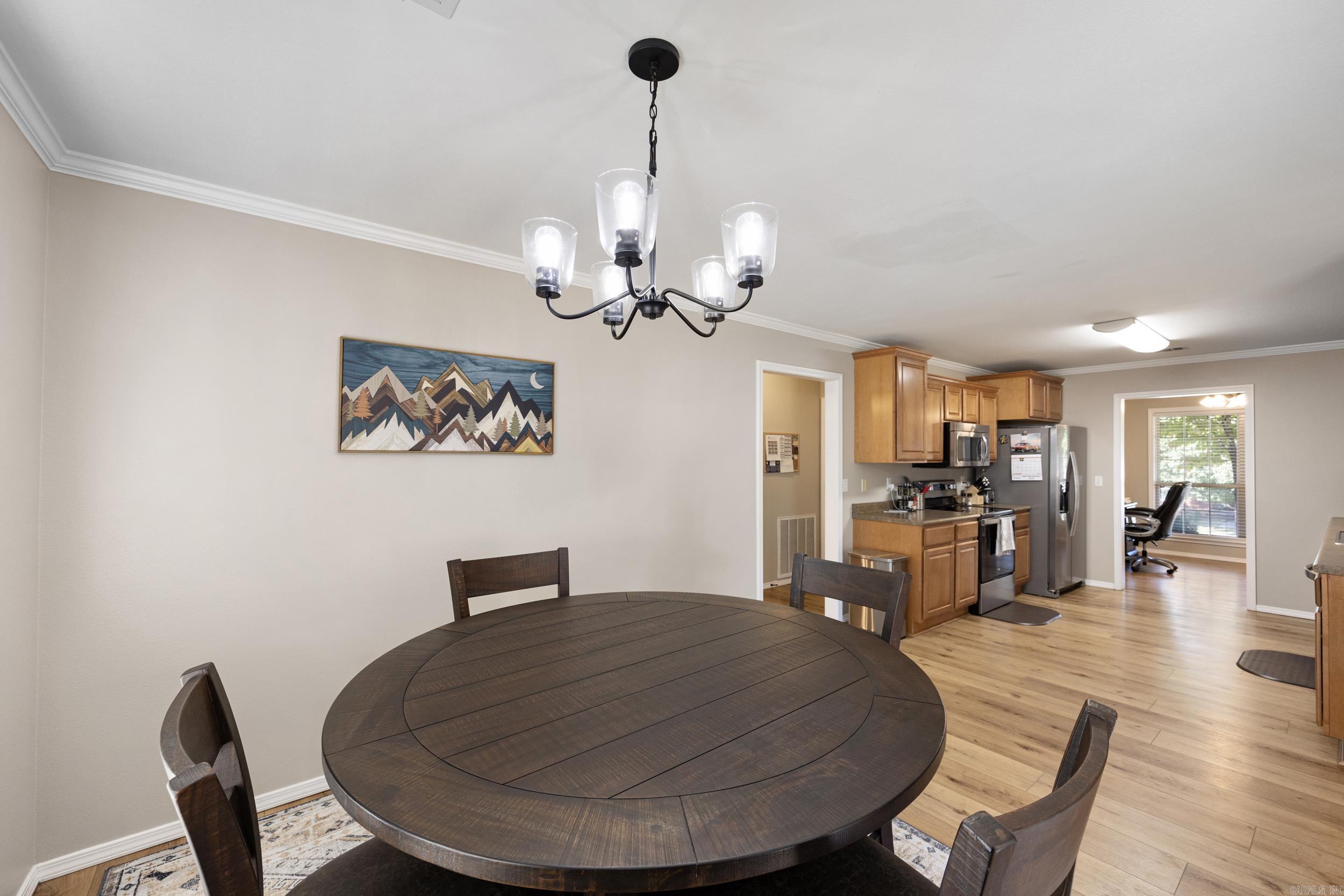 140 Hawthorne Lane Russellville, AR 72802