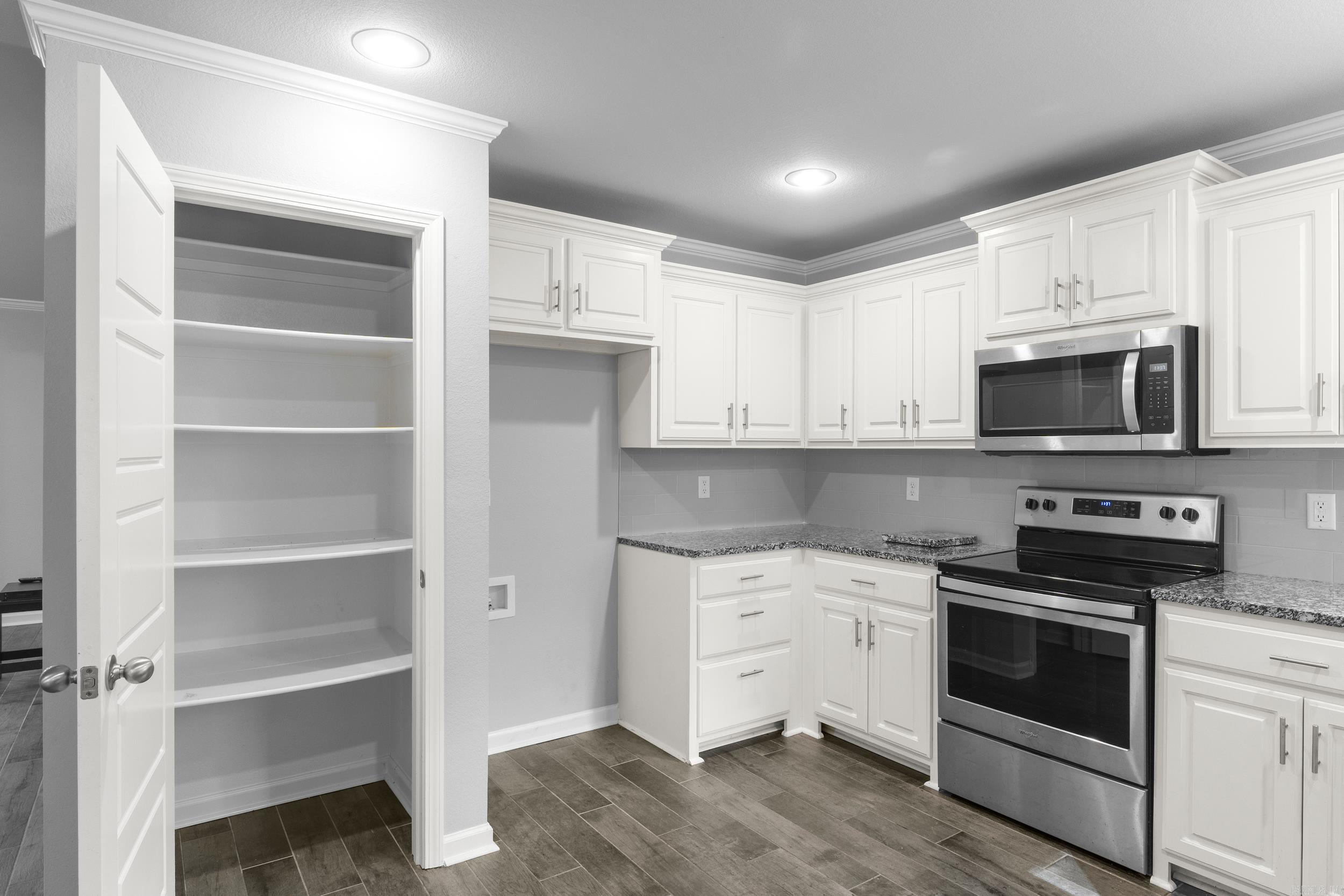 14 Cambridge Ln Cabot, AR 72023