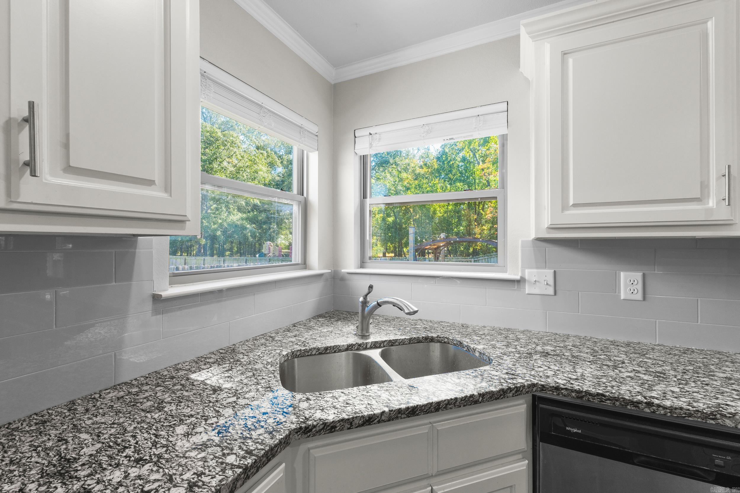 14 Cambridge Ln Cabot, AR 72023