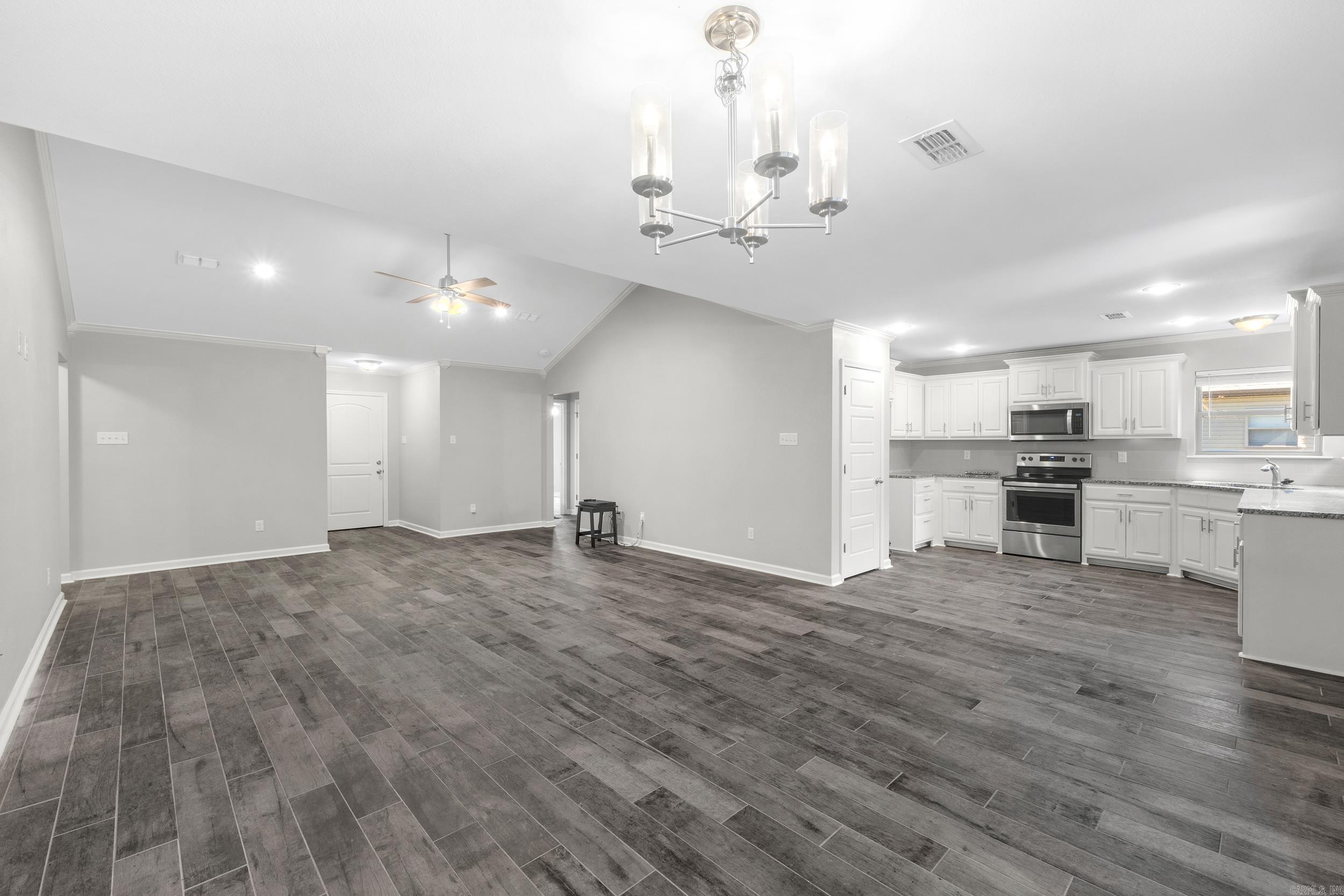 14 Cambridge Ln Cabot, AR 72023