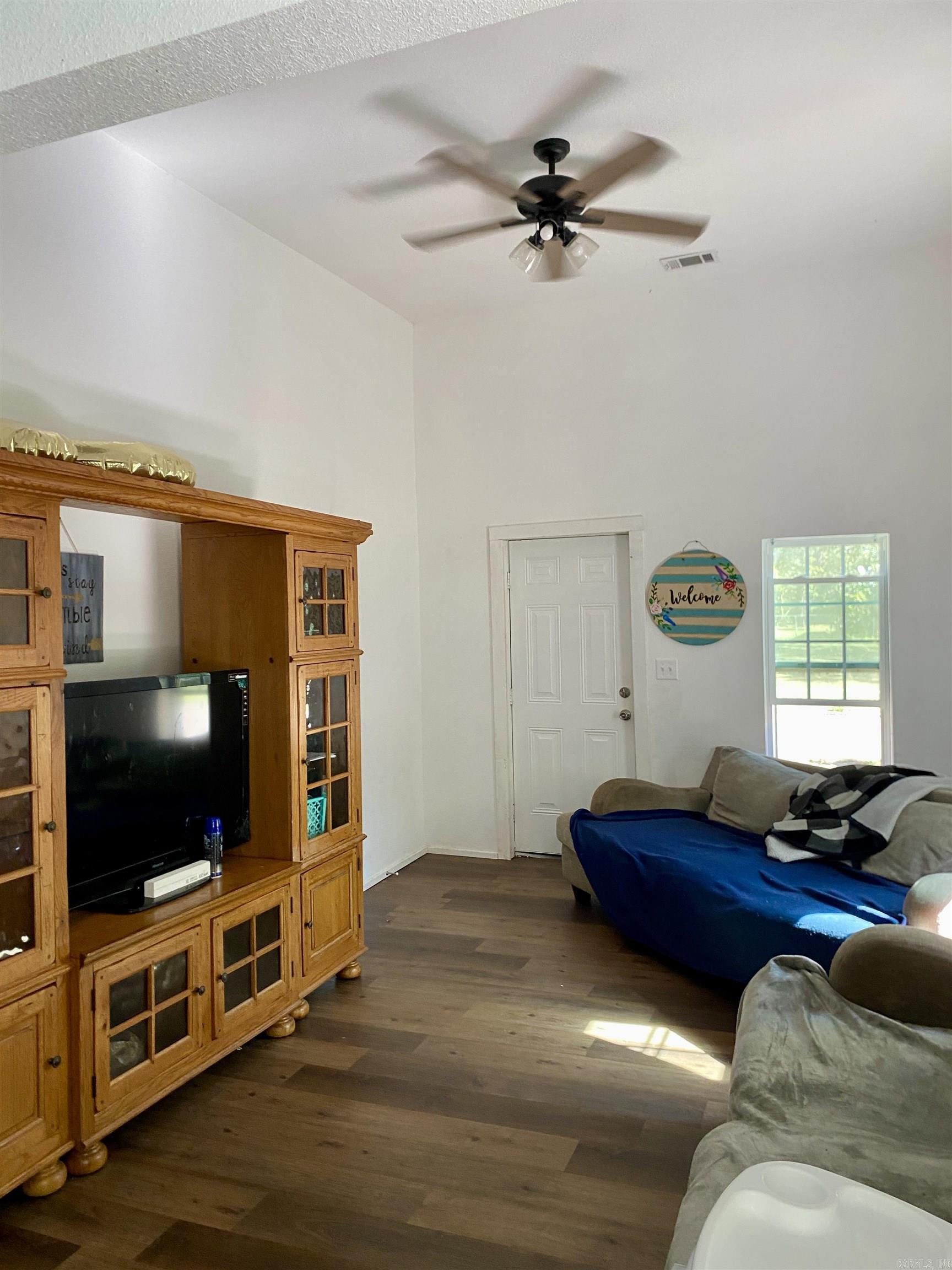 112 N 5th  Paris, AR