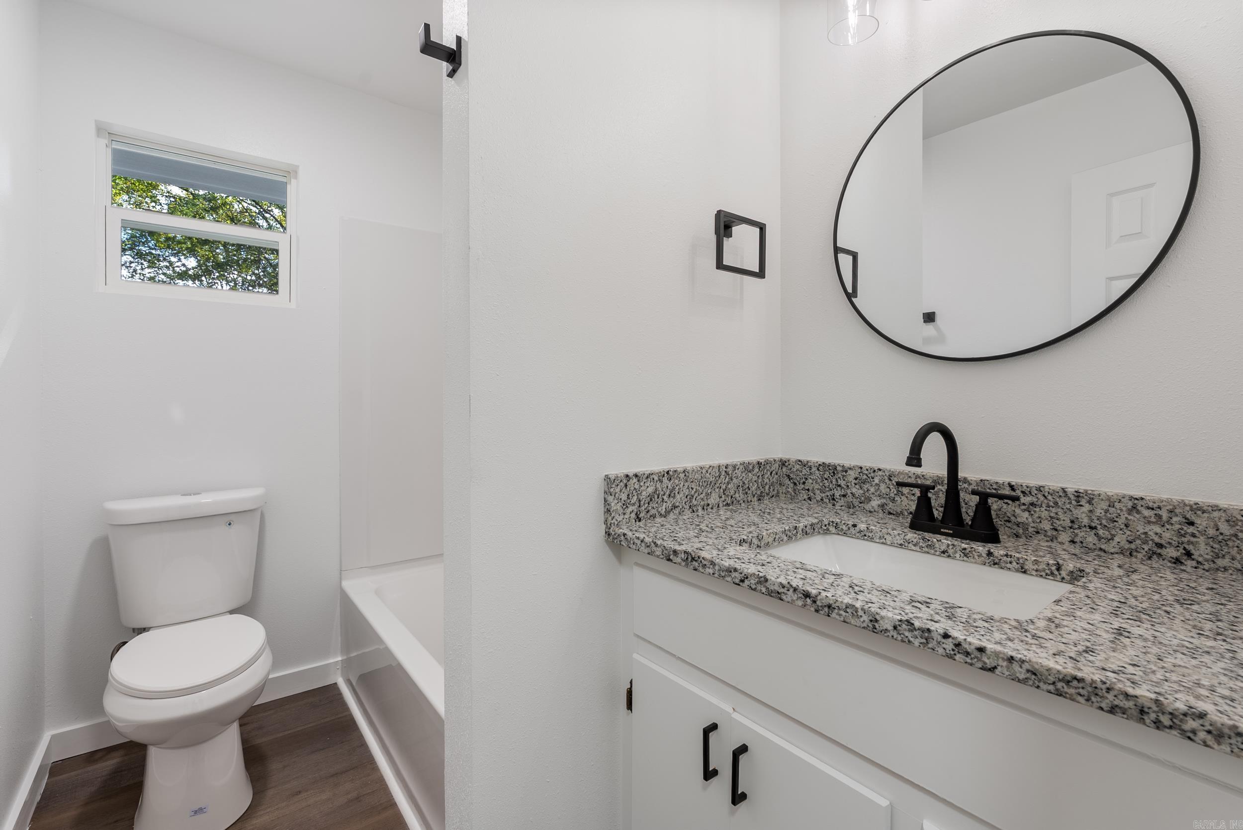 103 Maple  McCrory, AR