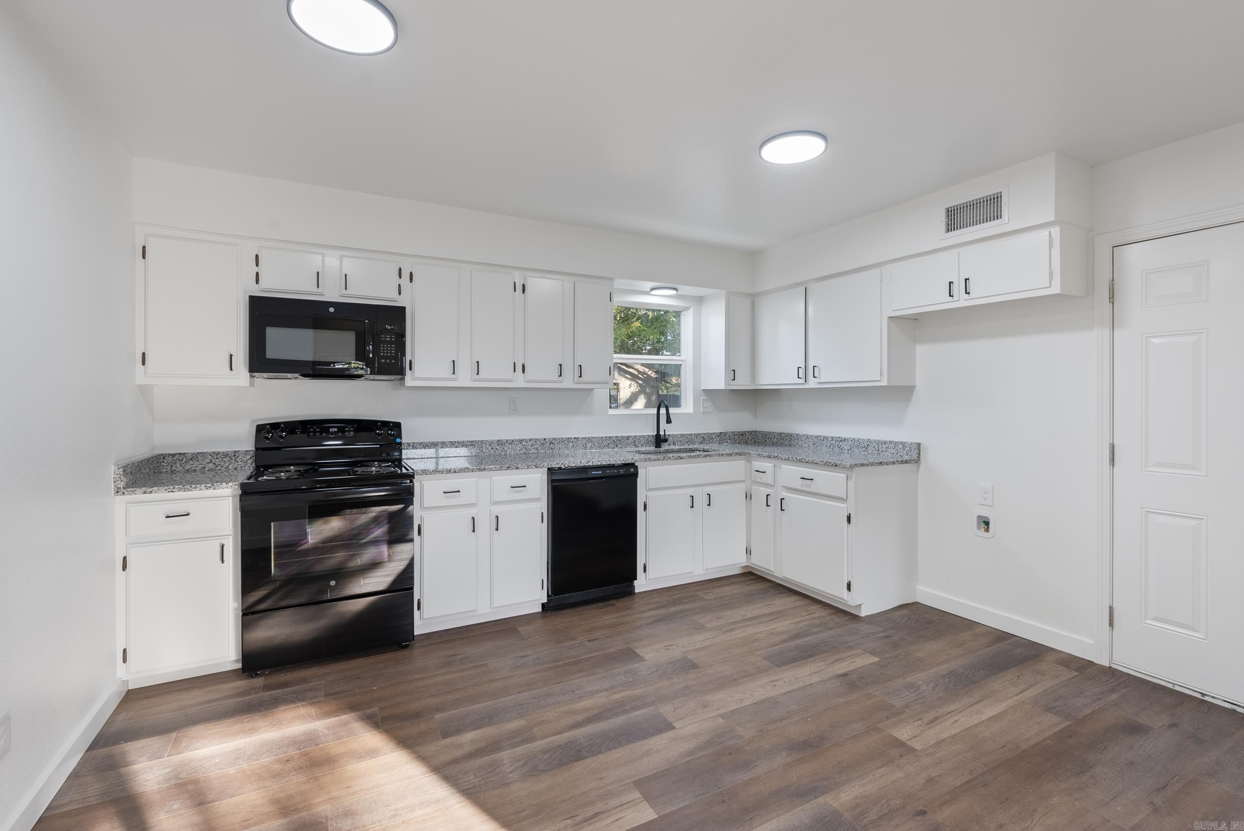 1303 Cindy  Newport, AR