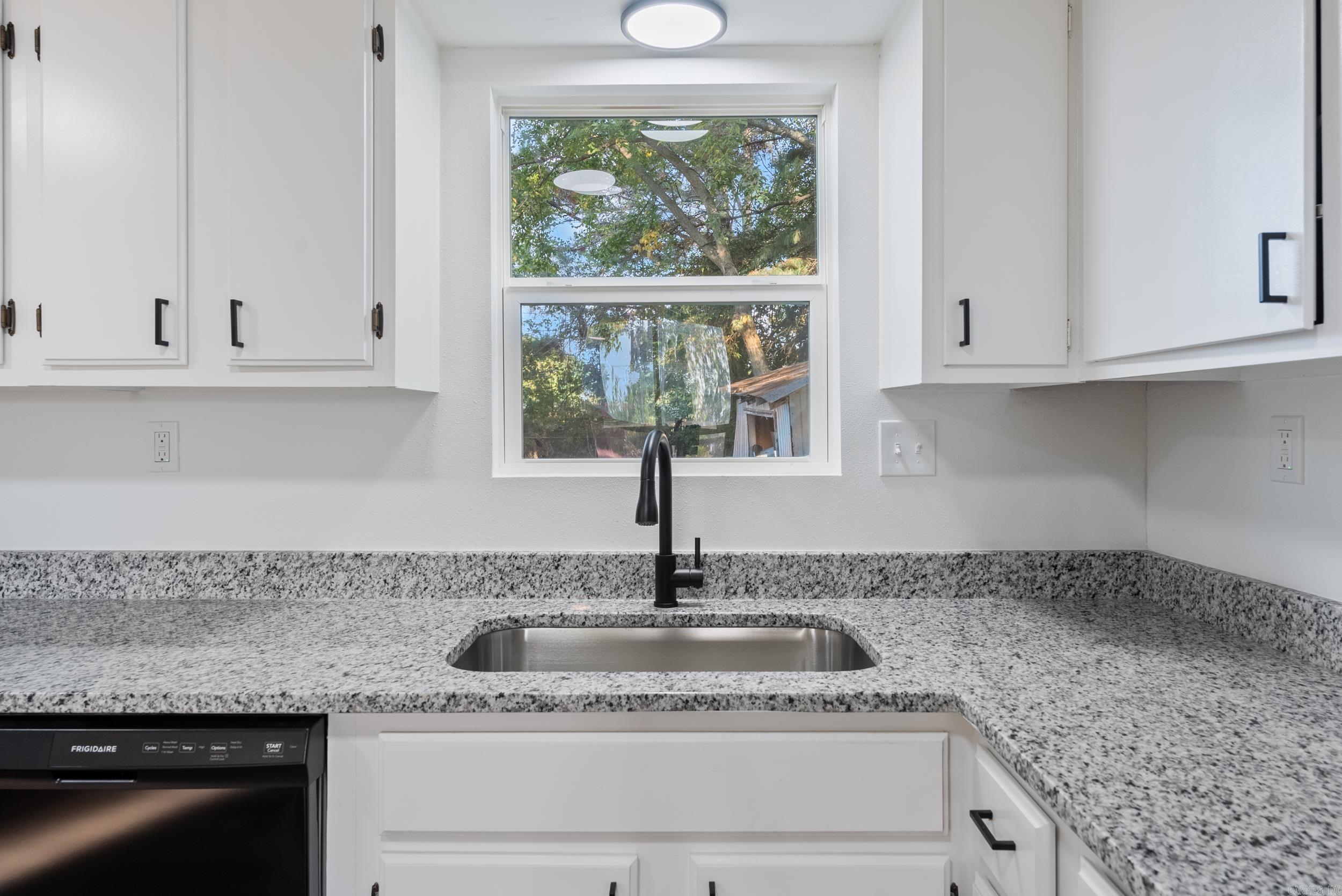 1303 Cindy  Newport, AR