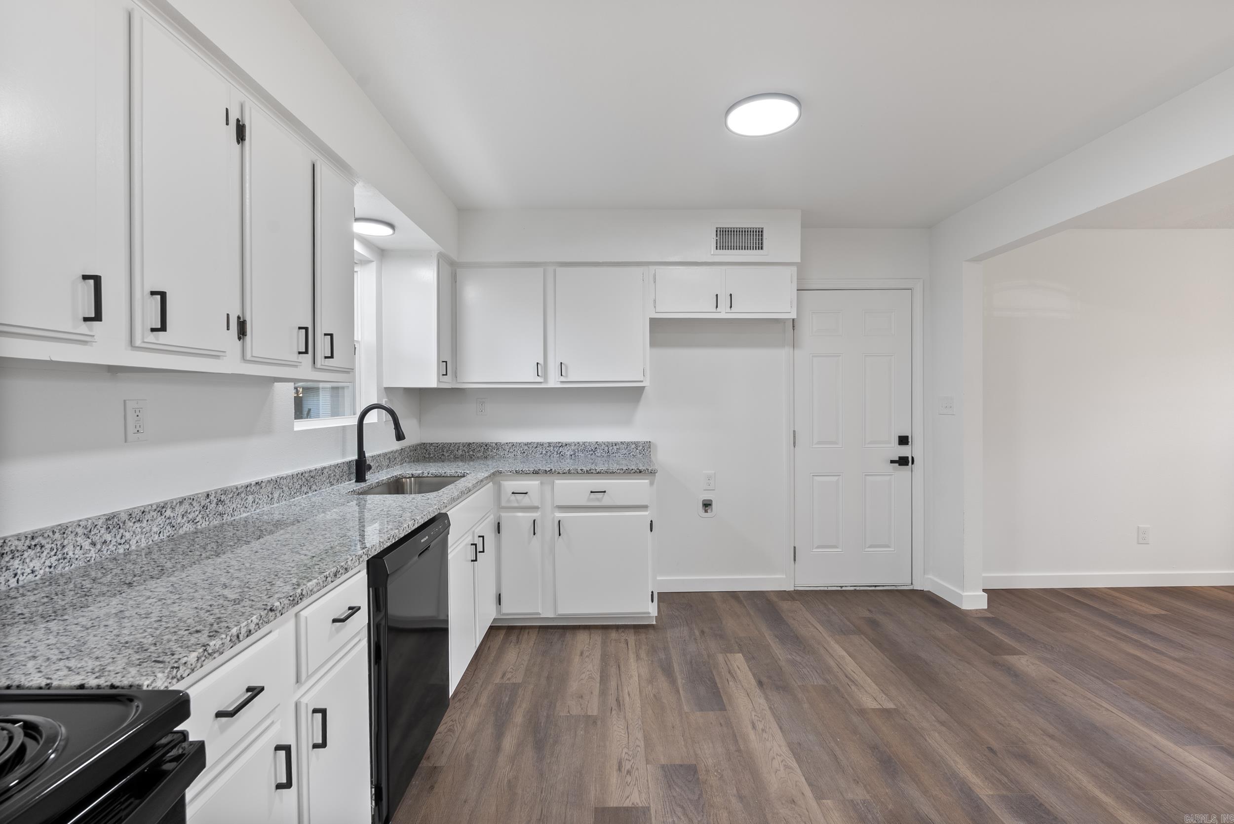 1303 Cindy  Newport, AR