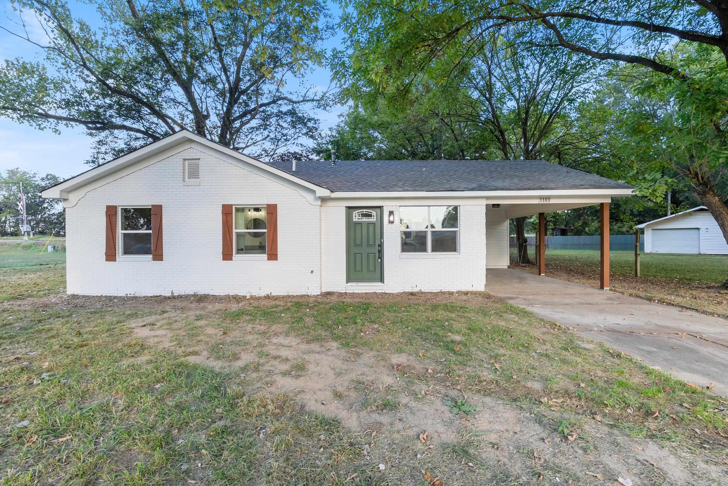 1303 Cindy  Newport, AR