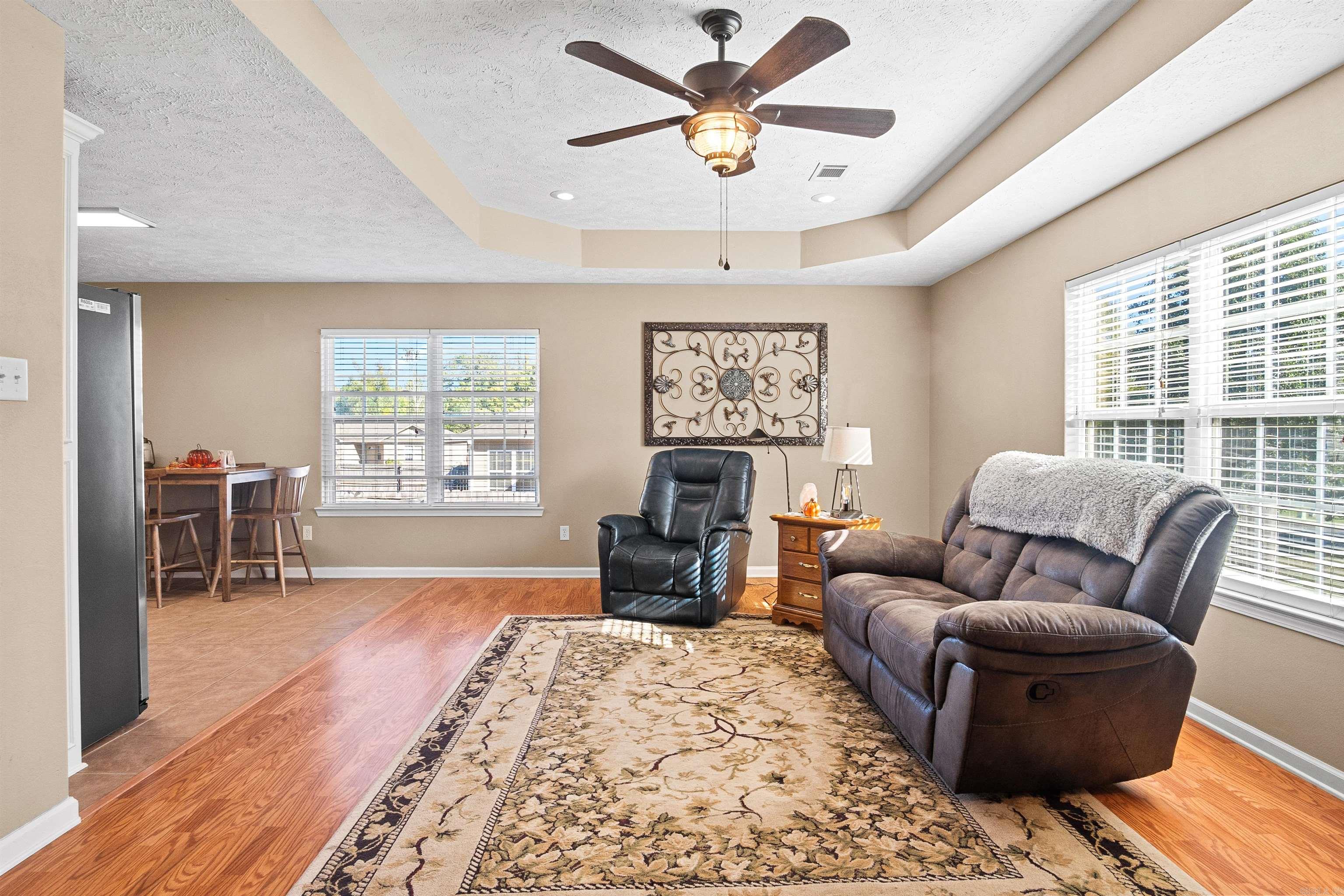 128 Weathering Dr Austin, AR 72007