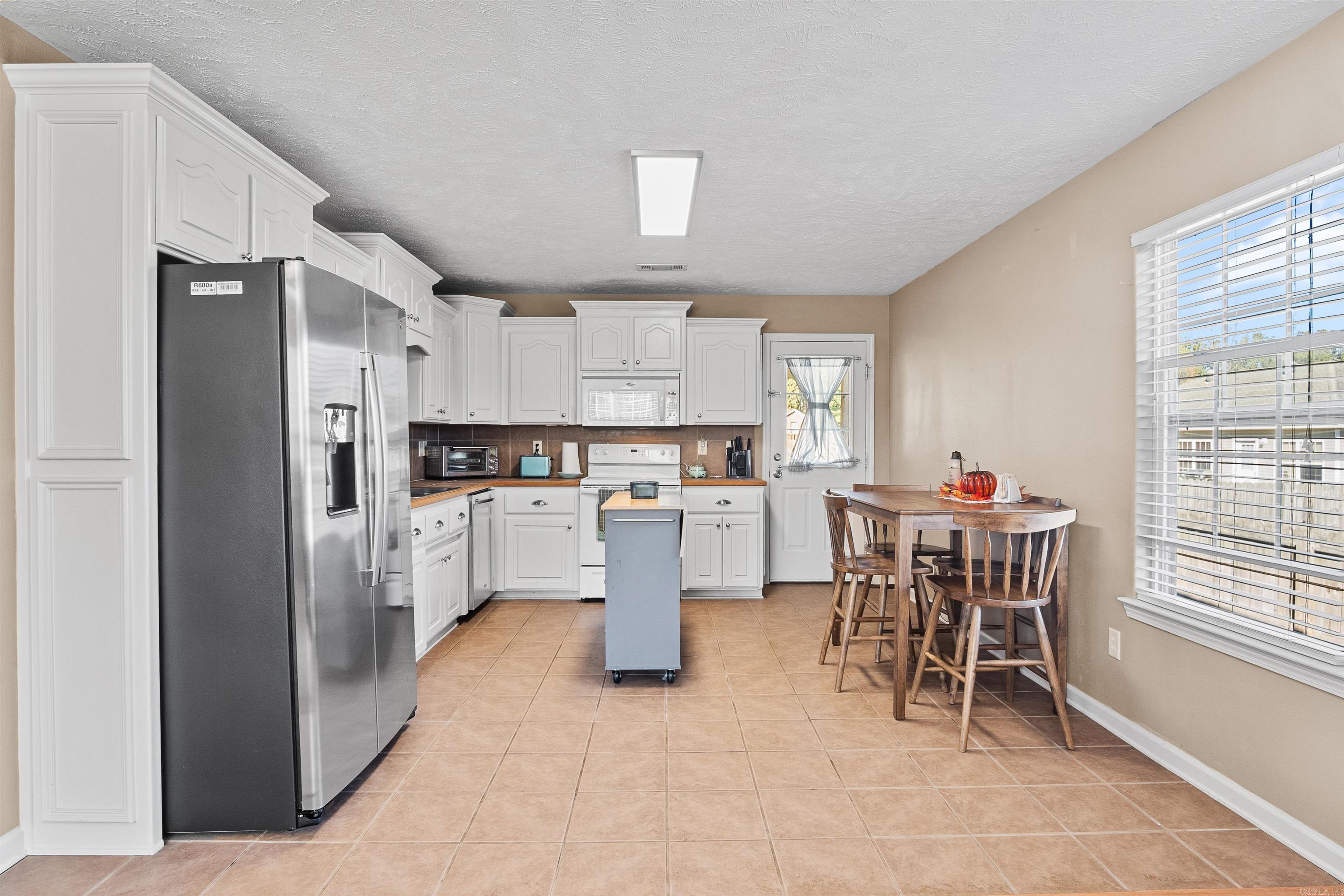 128 Weathering Dr Austin, AR 72007