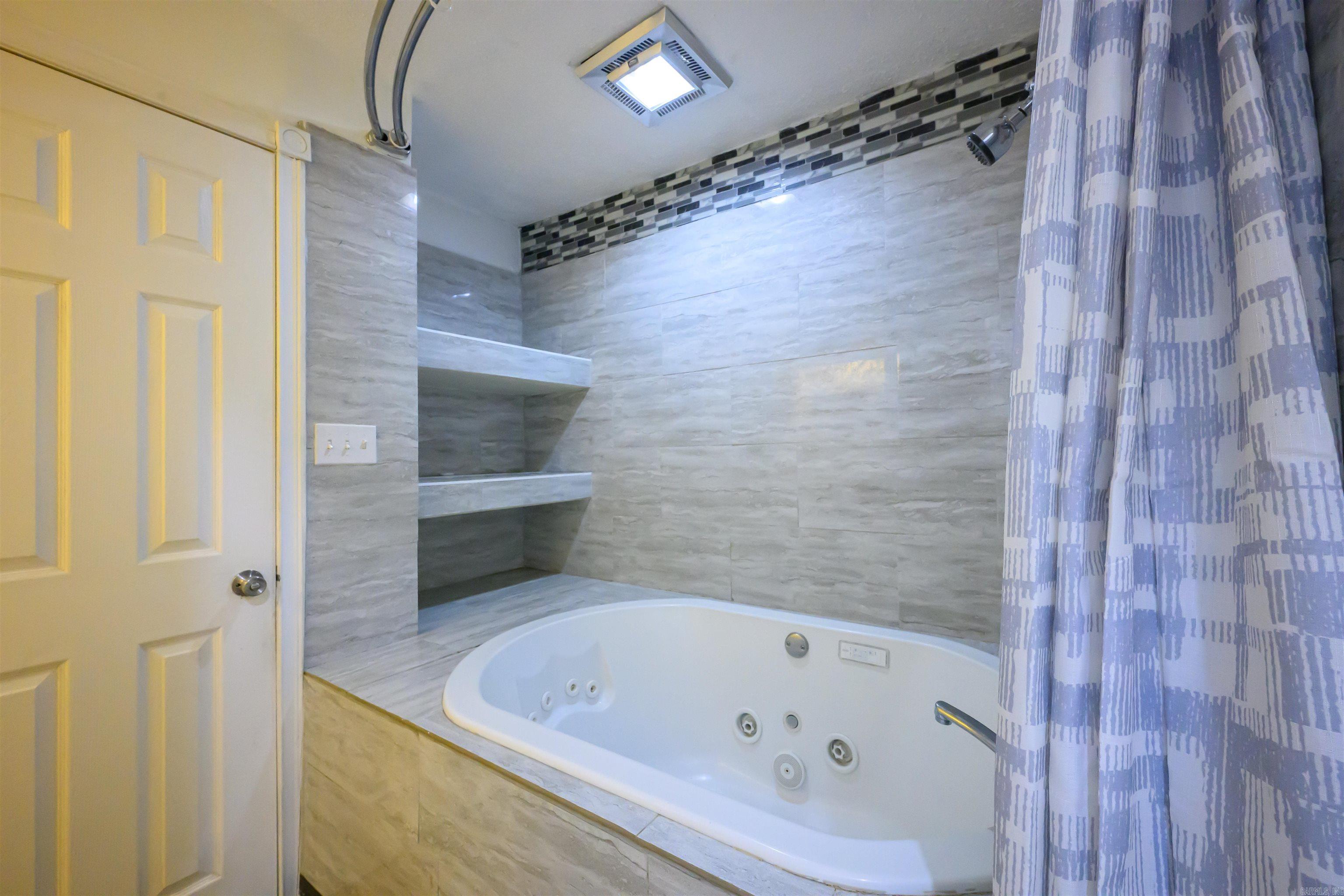 1350 Dogwood Dr. Batesville, AR 72501