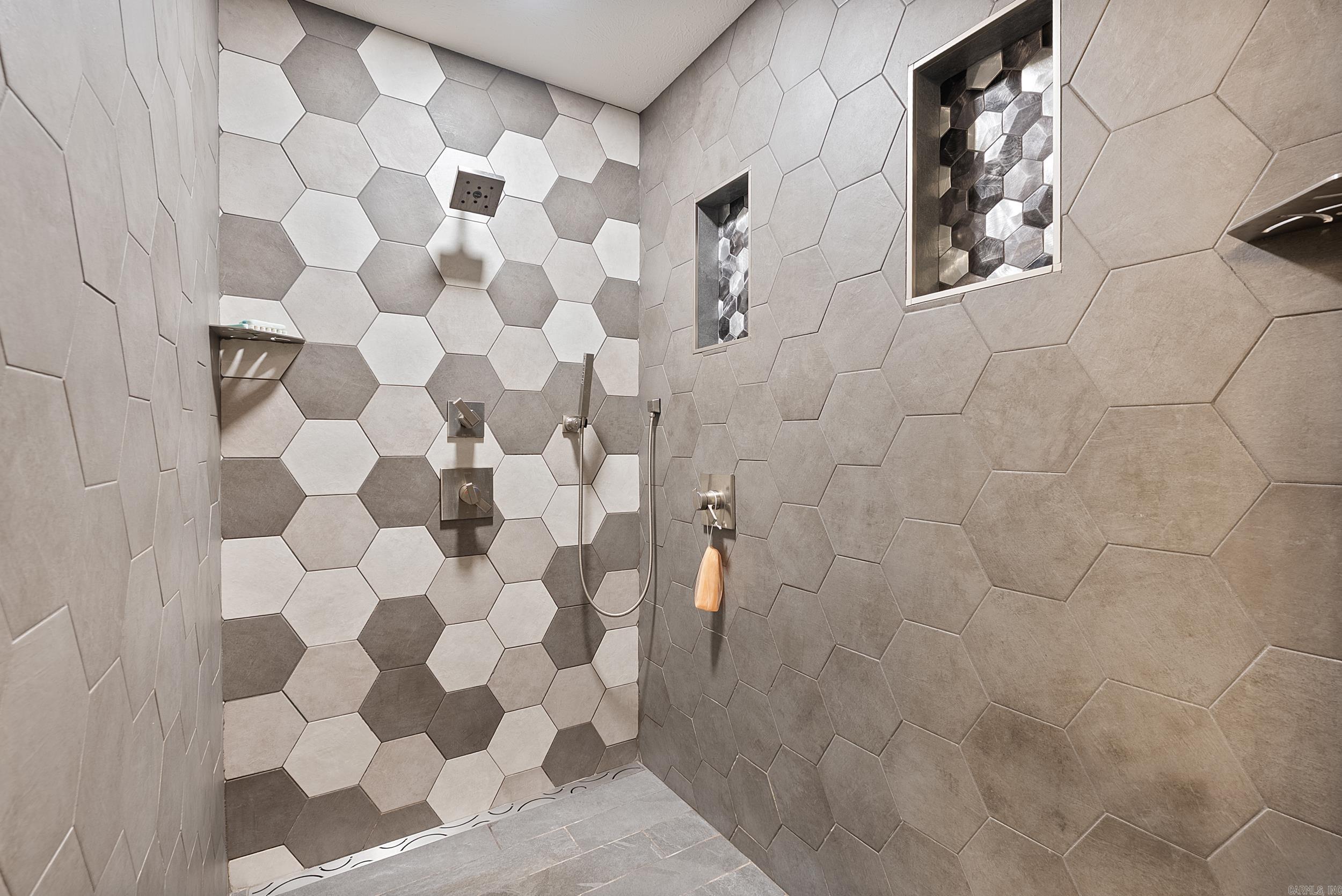 7 River Oaks Boulevard Searcy, AR 72143