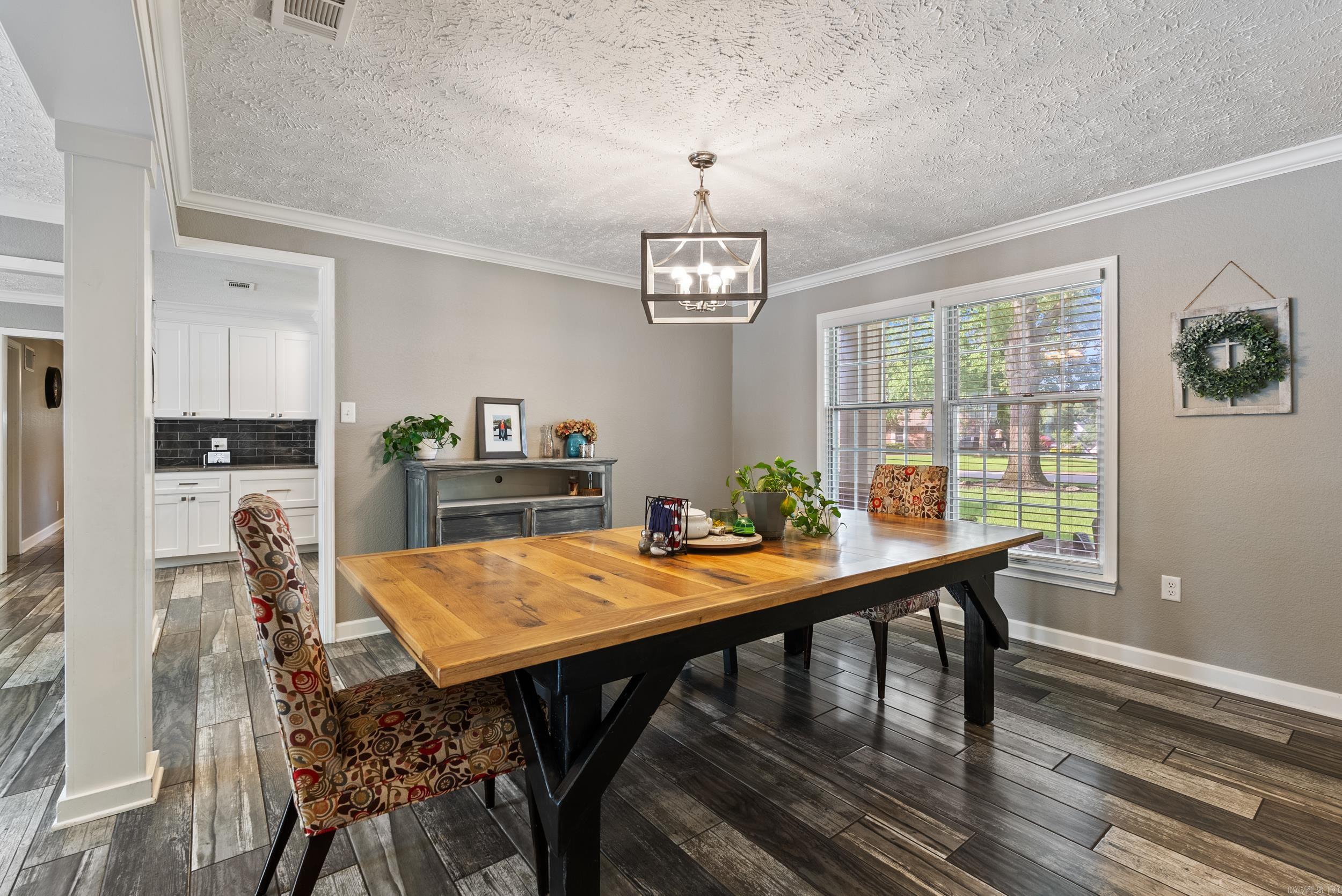 7 River Oaks Boulevard Searcy, AR 72143