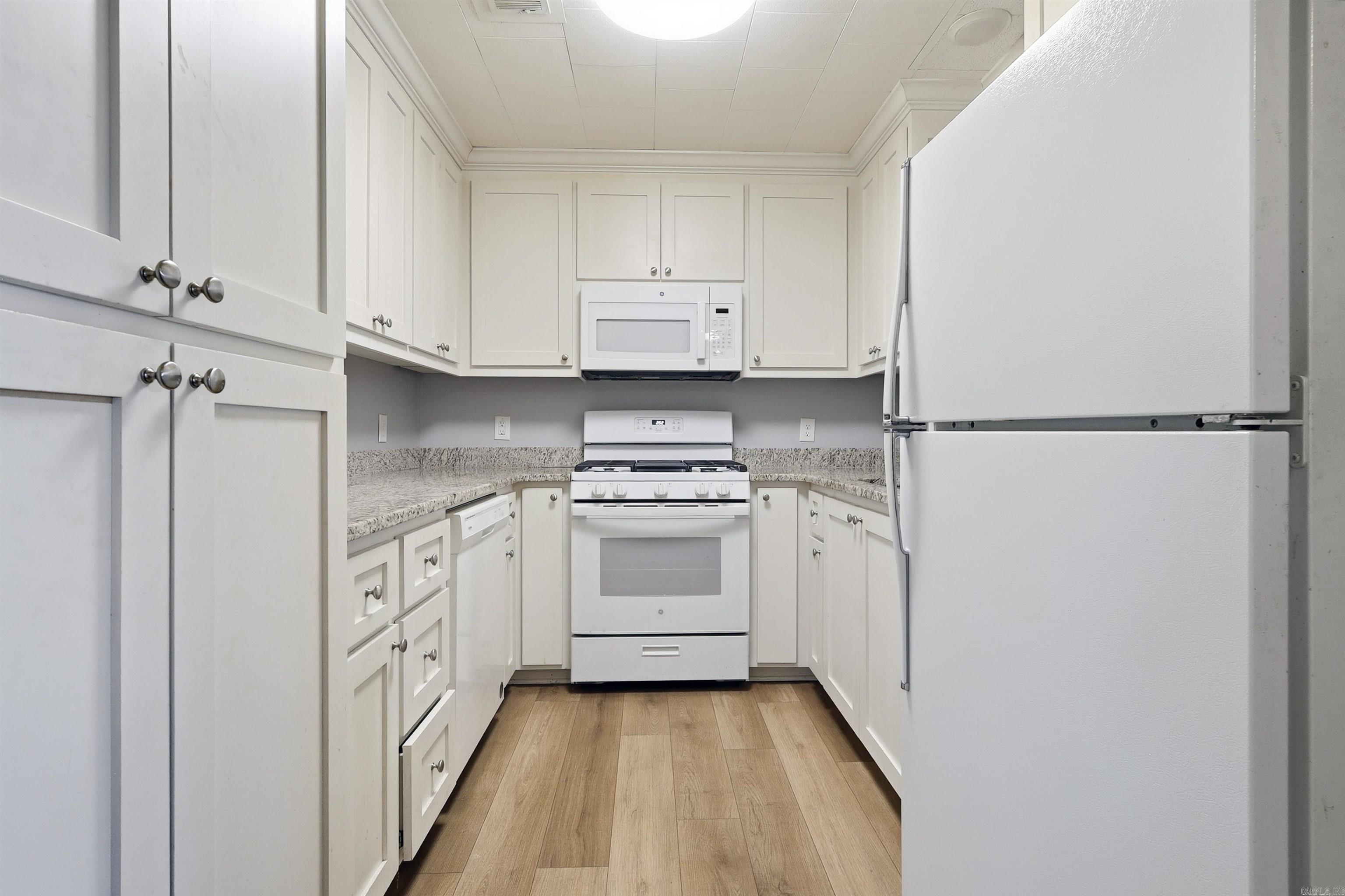 1648 Hobson  Hot Springs, AR