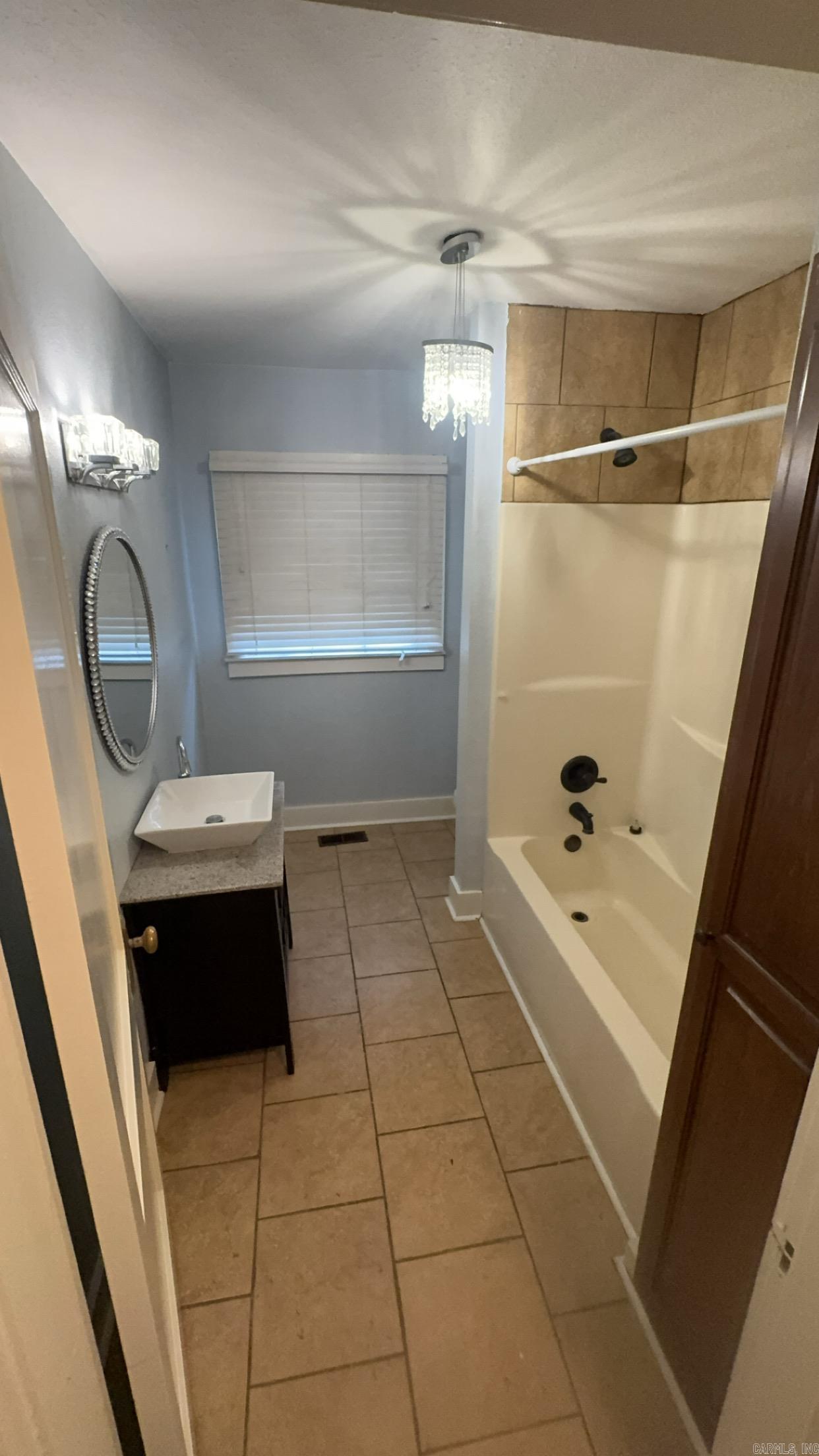 621 W Thomas Avenue Jonesboro, AR 72401