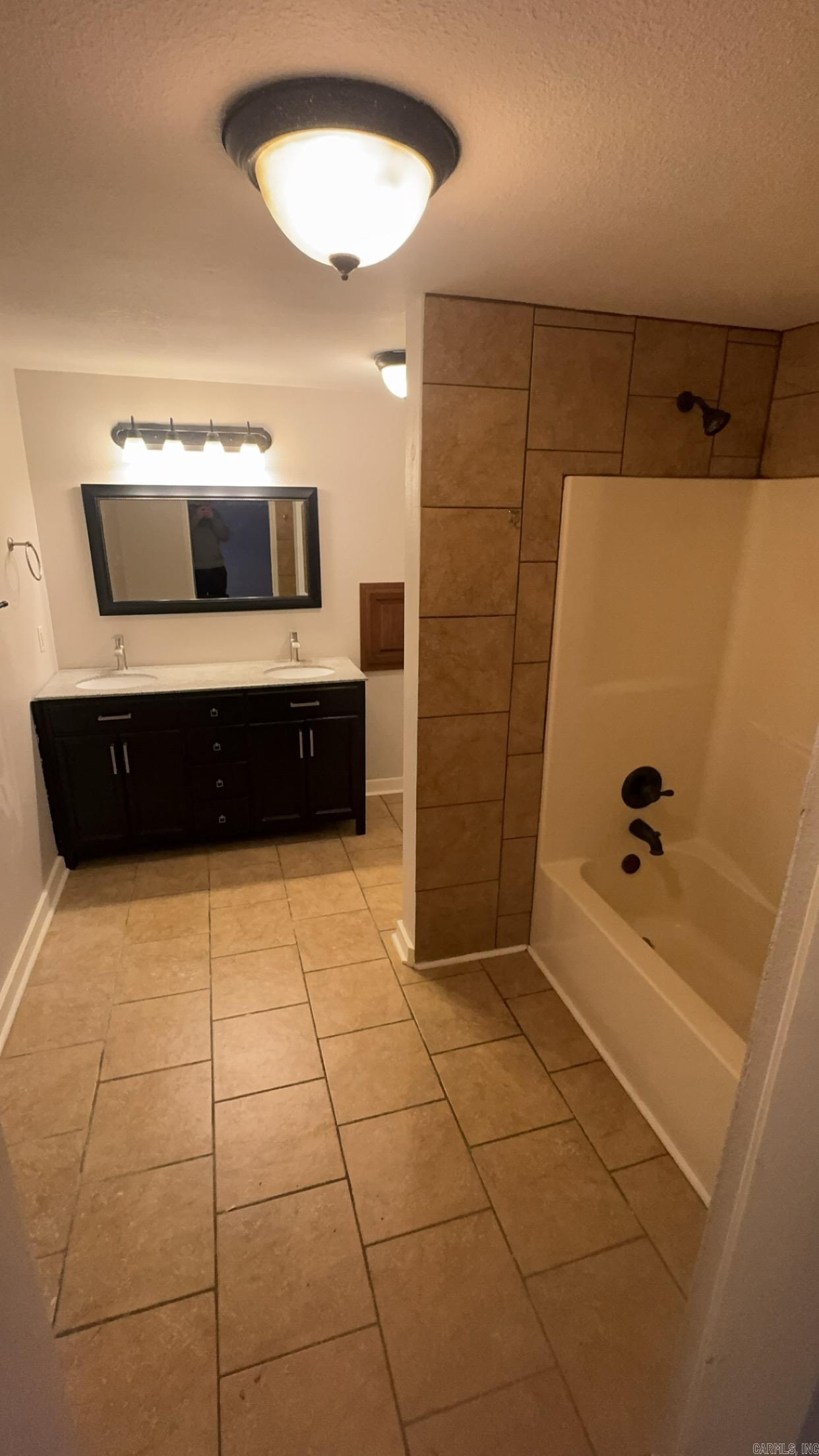 621 W Thomas Avenue Jonesboro, AR 72401