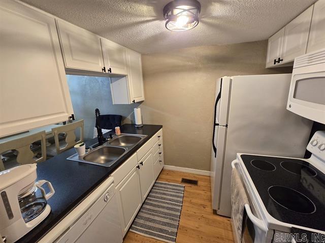 601 Dave Creek Parkway  Fairfield Bay, AR