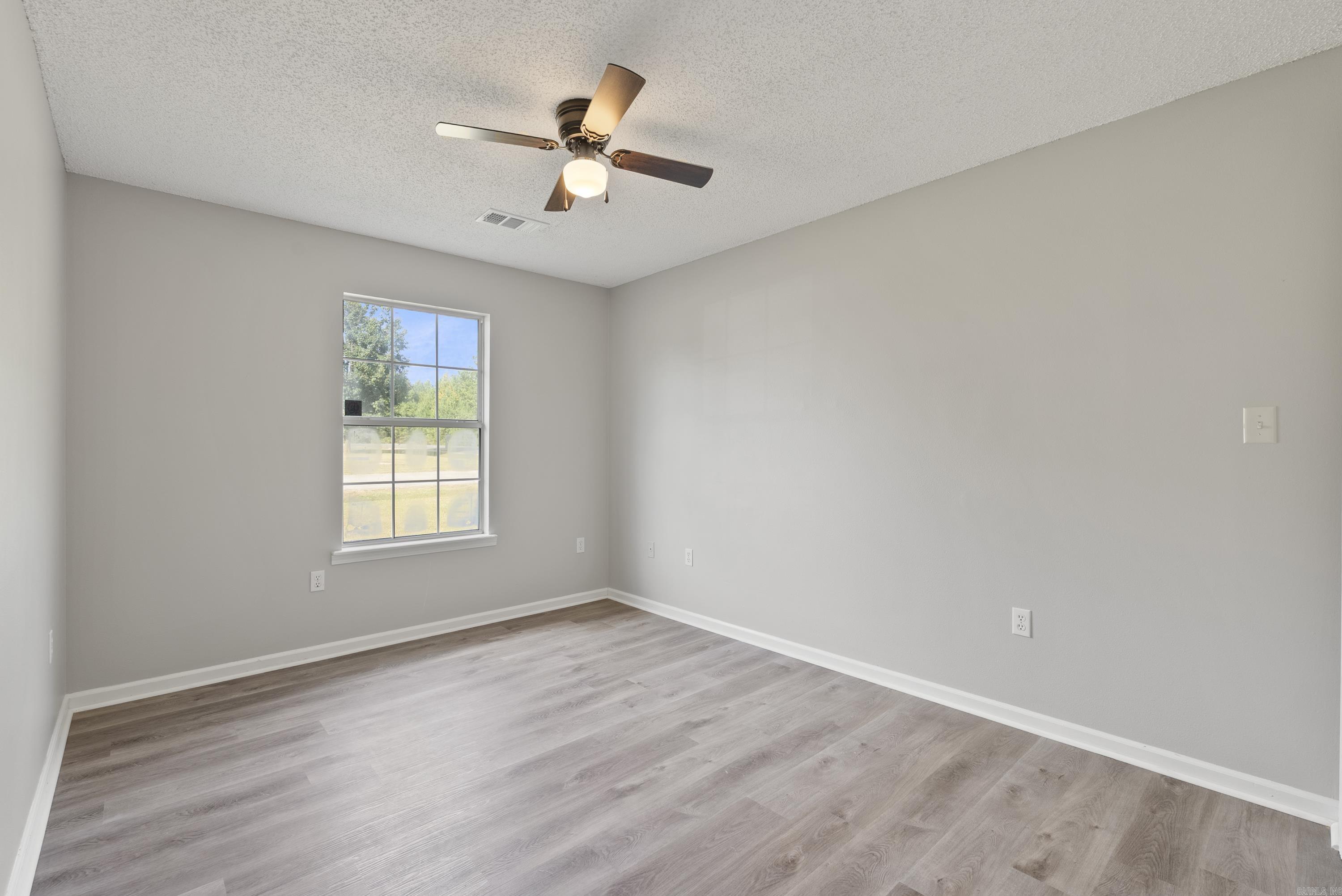 1801 Birchwood Dr Beebe, AR 72012