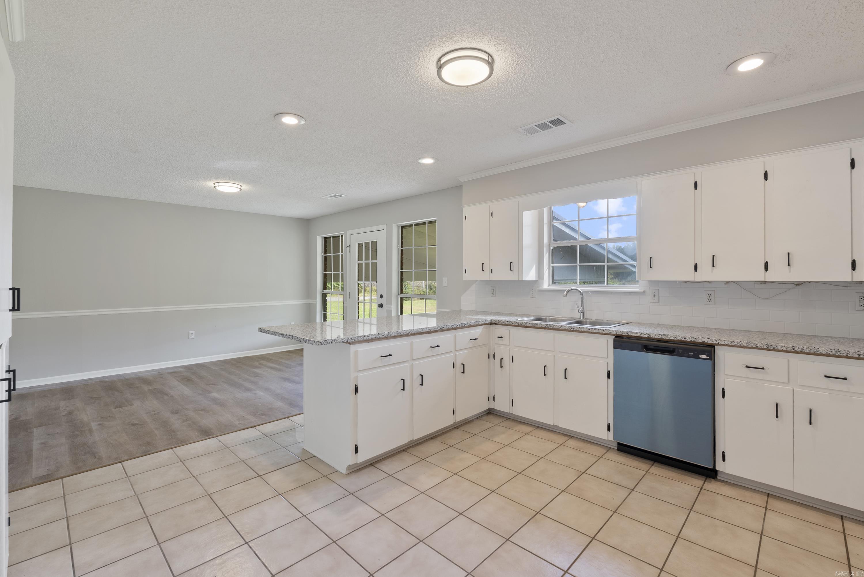 1801 Birchwood Dr Beebe, AR 72012