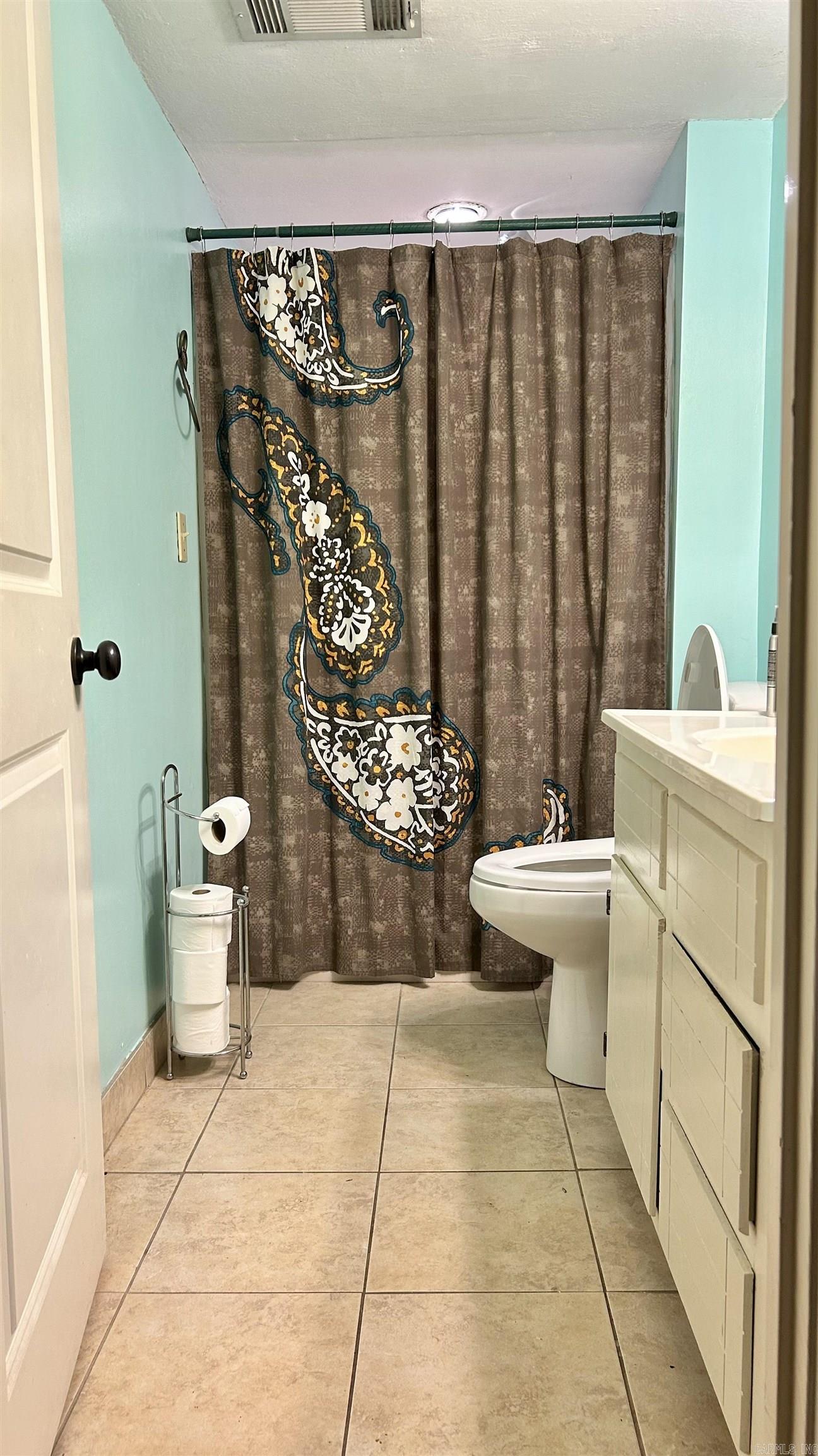 1304 Country Manor Lane Jonesboro, AR 72404