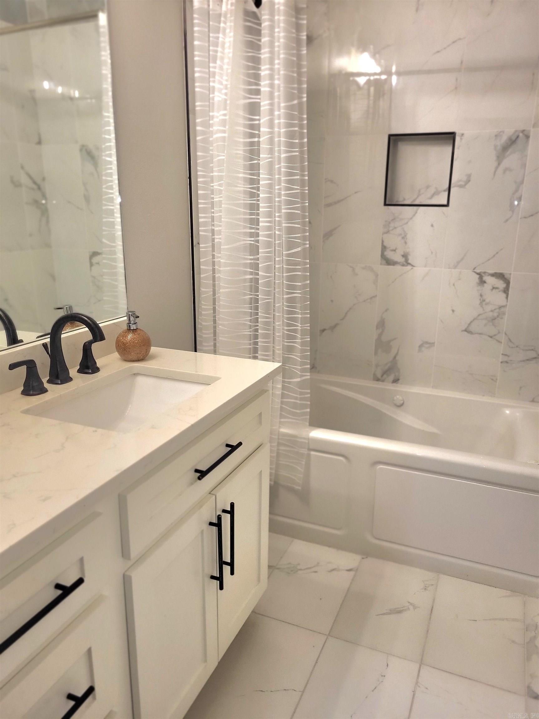 814 Atkins Road Little Rock, AR 72211