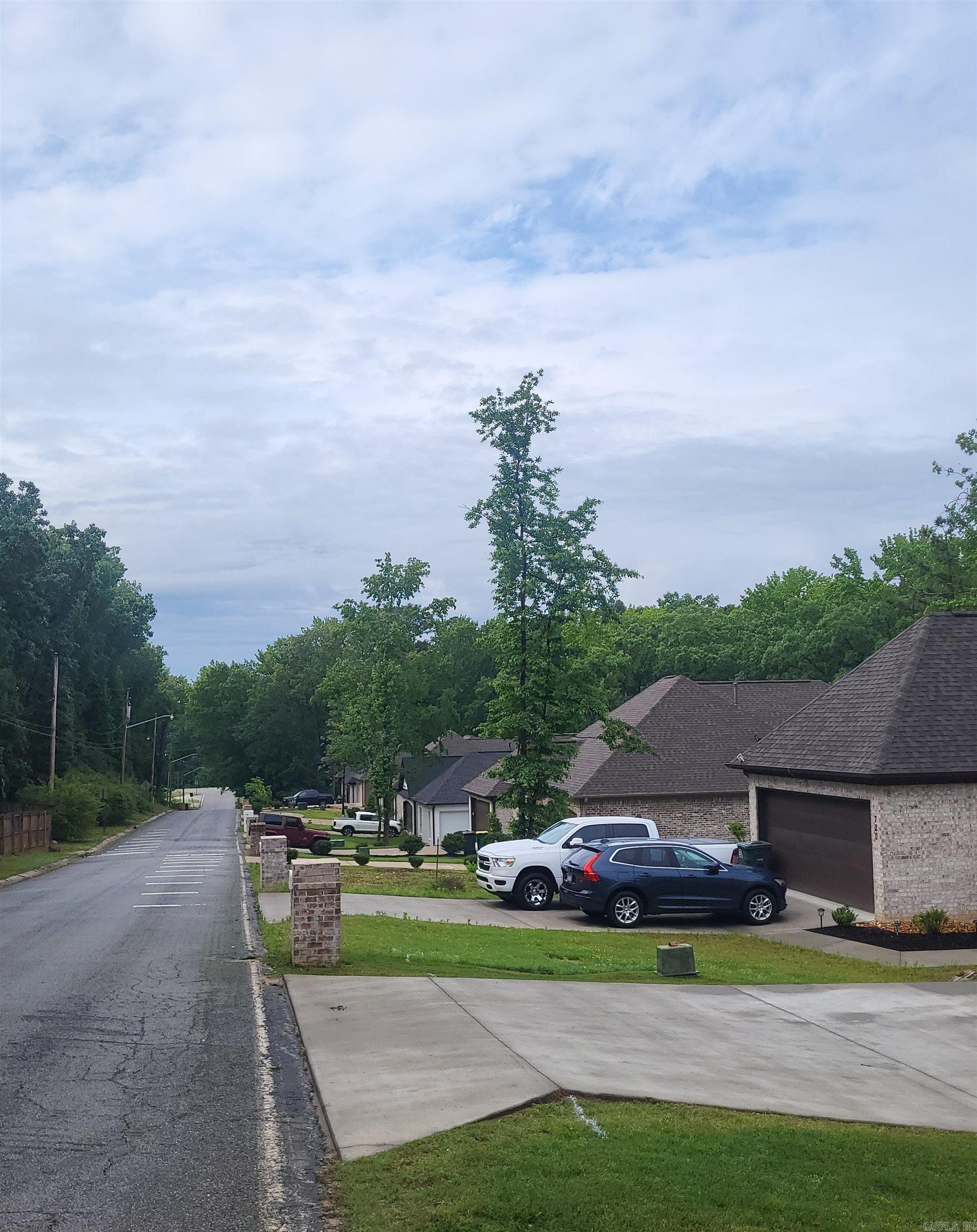 814 Atkins Road Little Rock, AR 72211