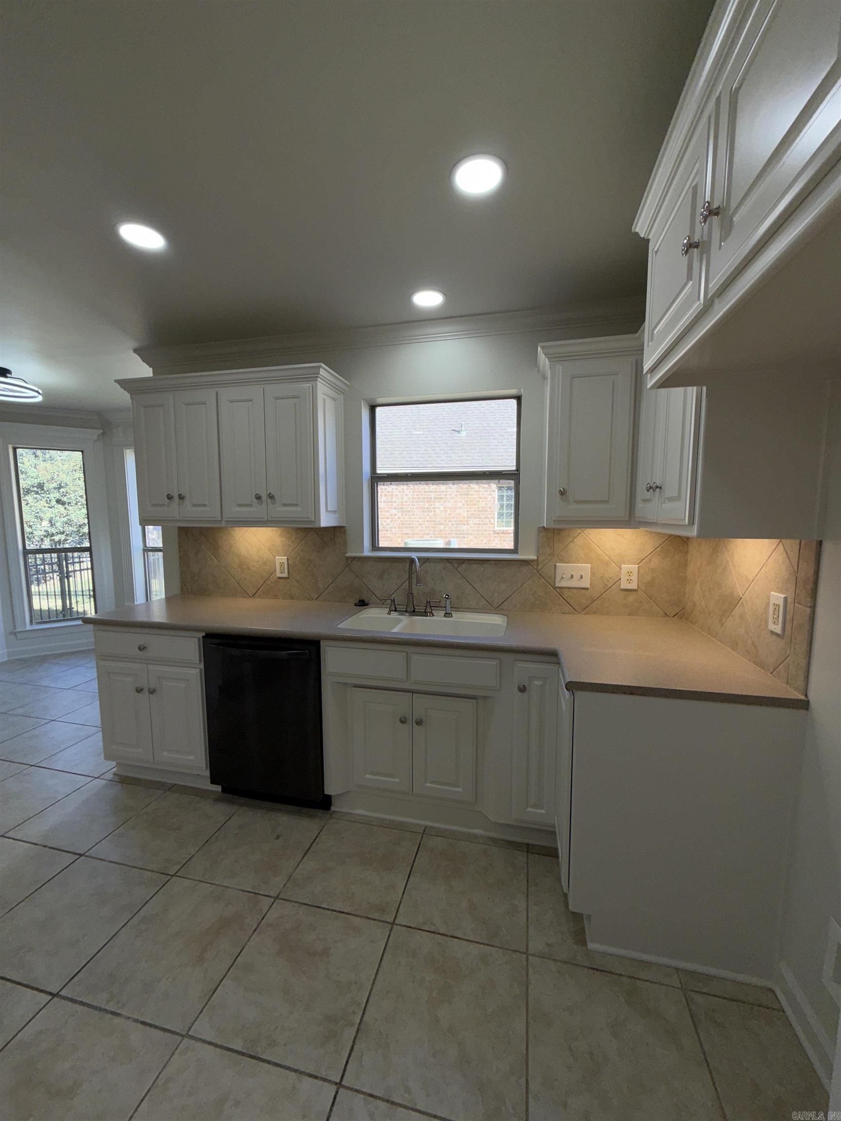 172 Marseille  North Little Rock, AR