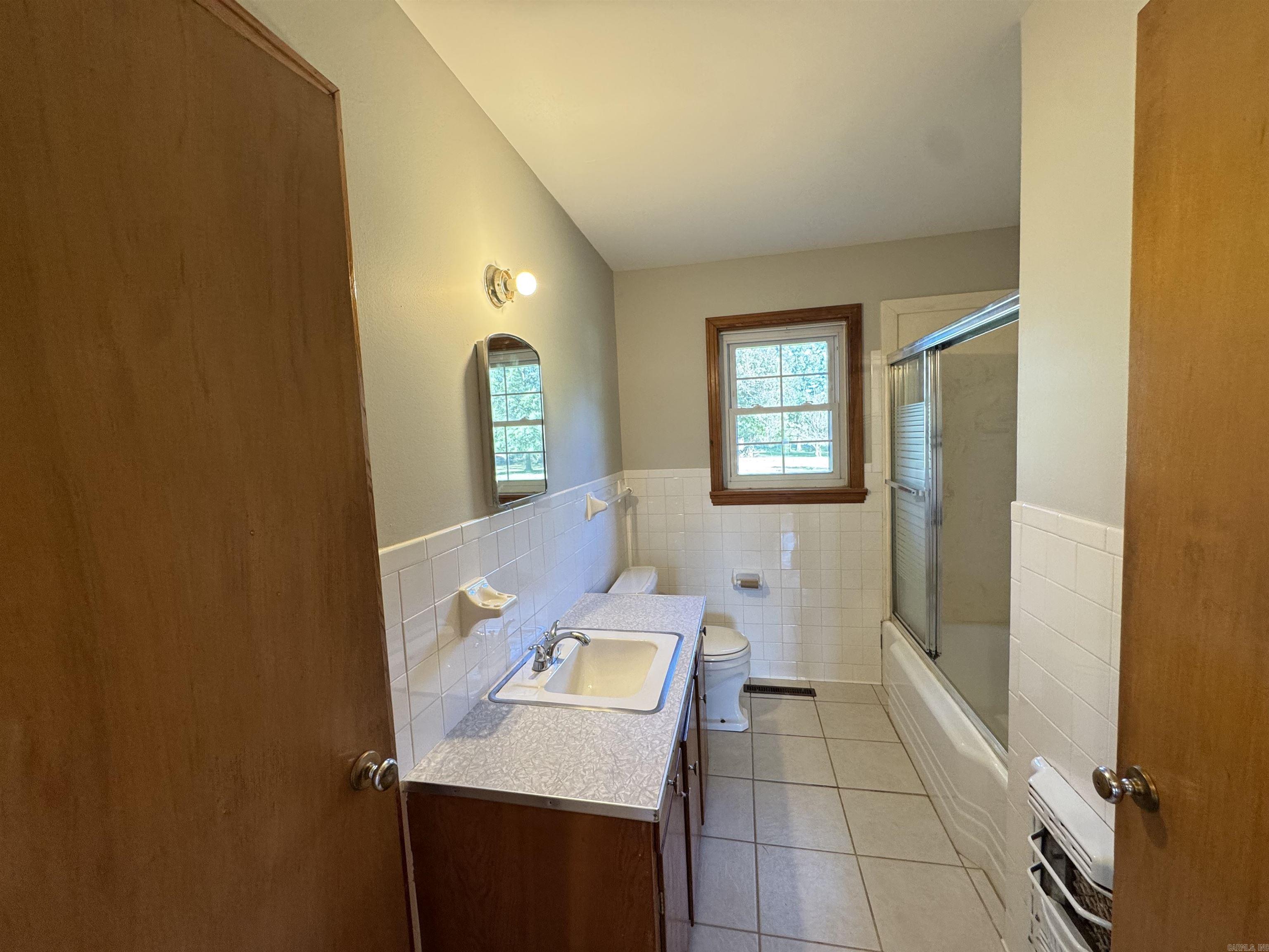 926 Trammel  Sherwood, AR