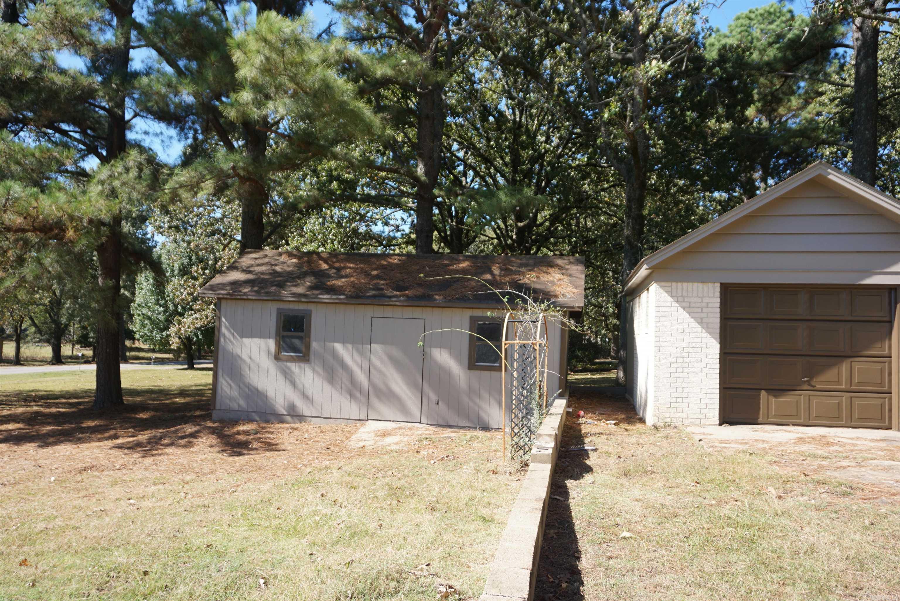 804 Linda  Bald Knob, AR