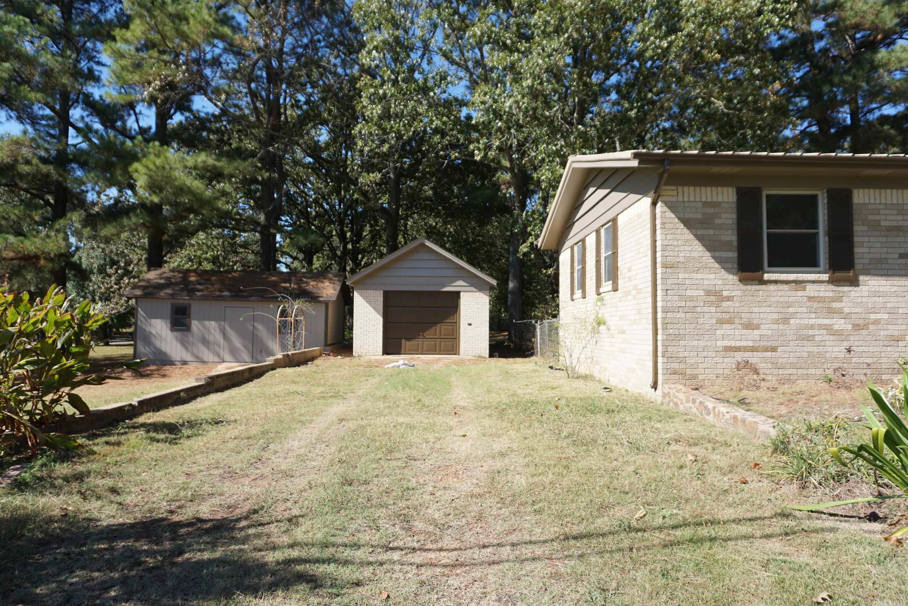 804 Linda  Bald Knob, AR
