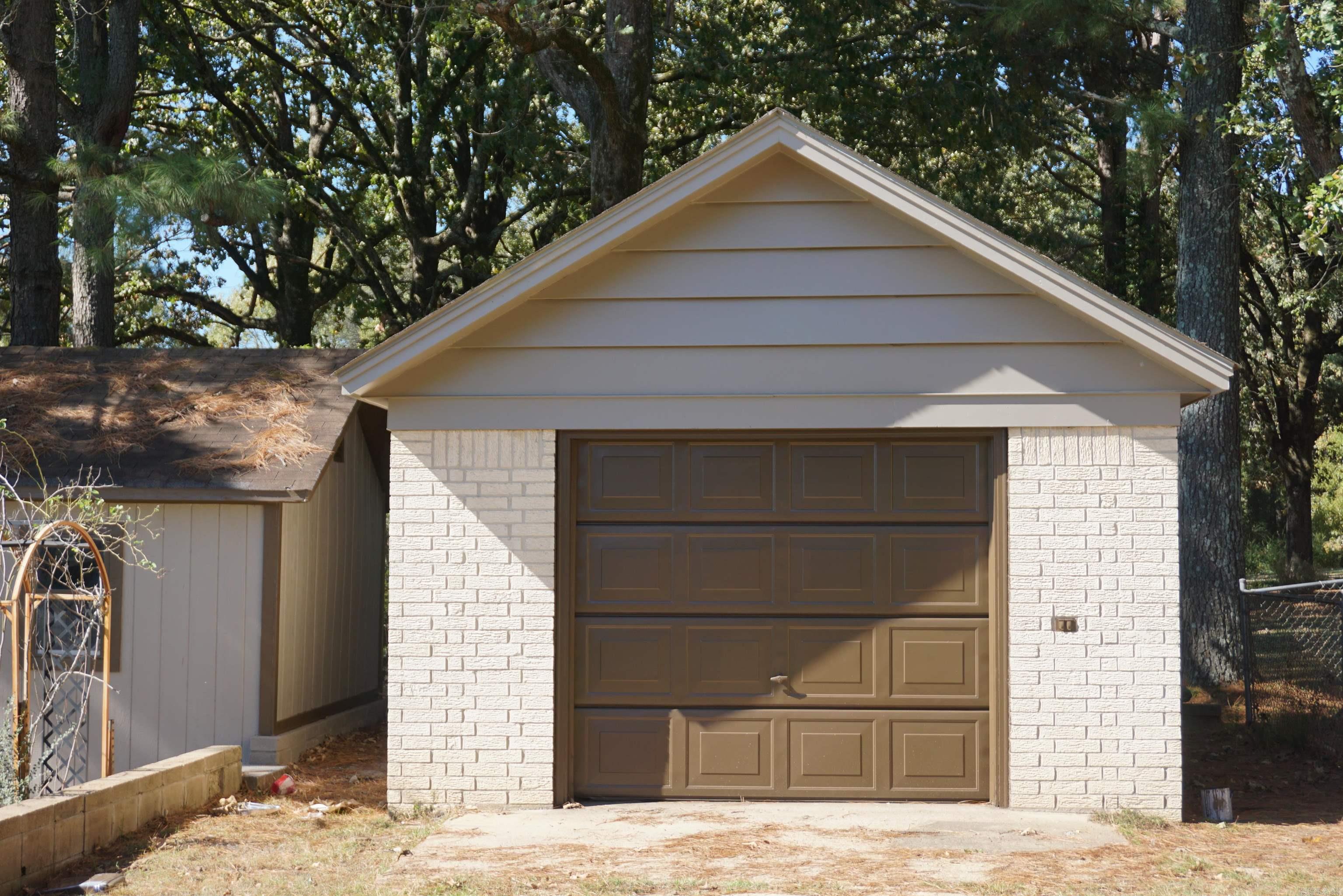 804 Linda  Bald Knob, AR