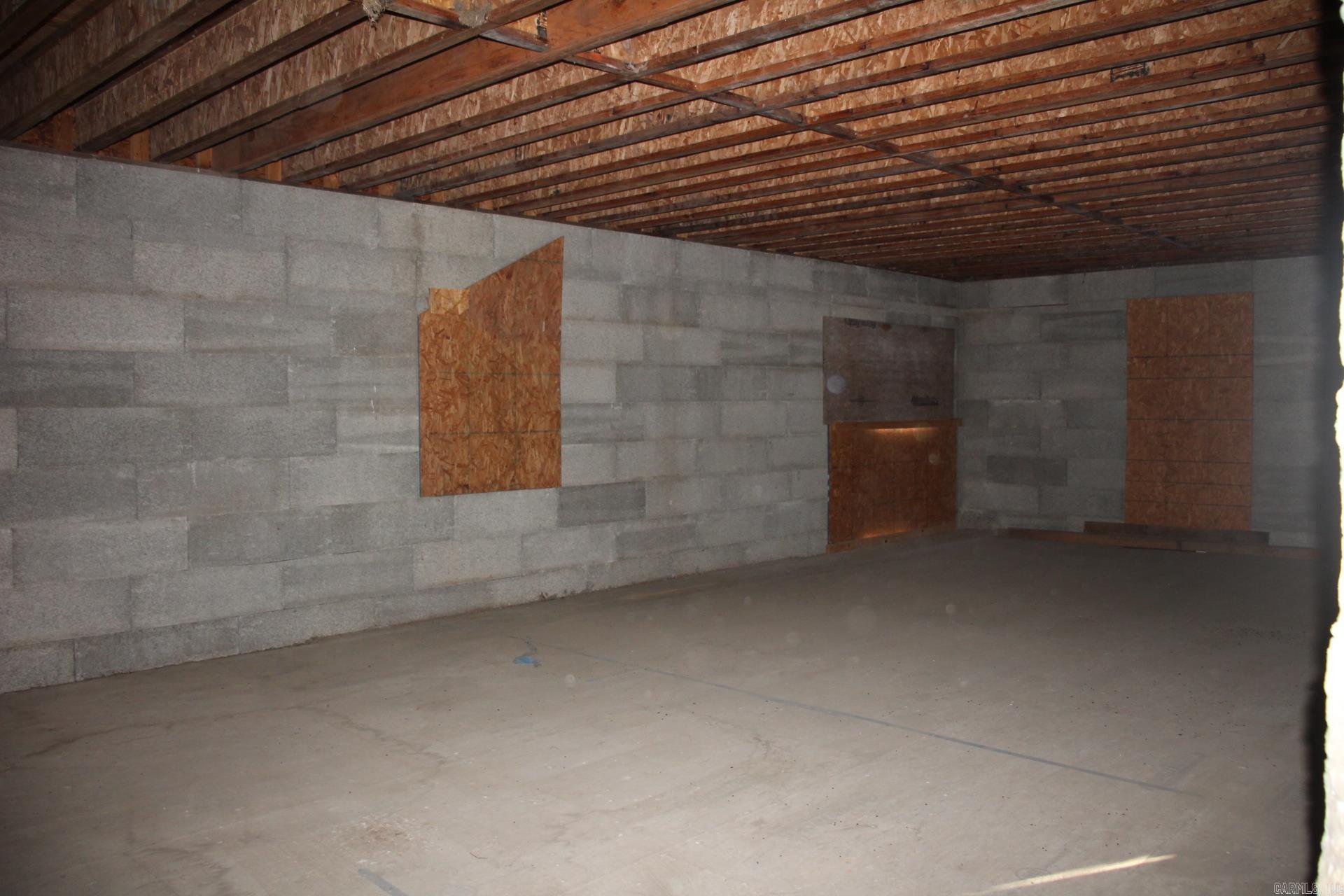 315 W 4th  Yellville, AR