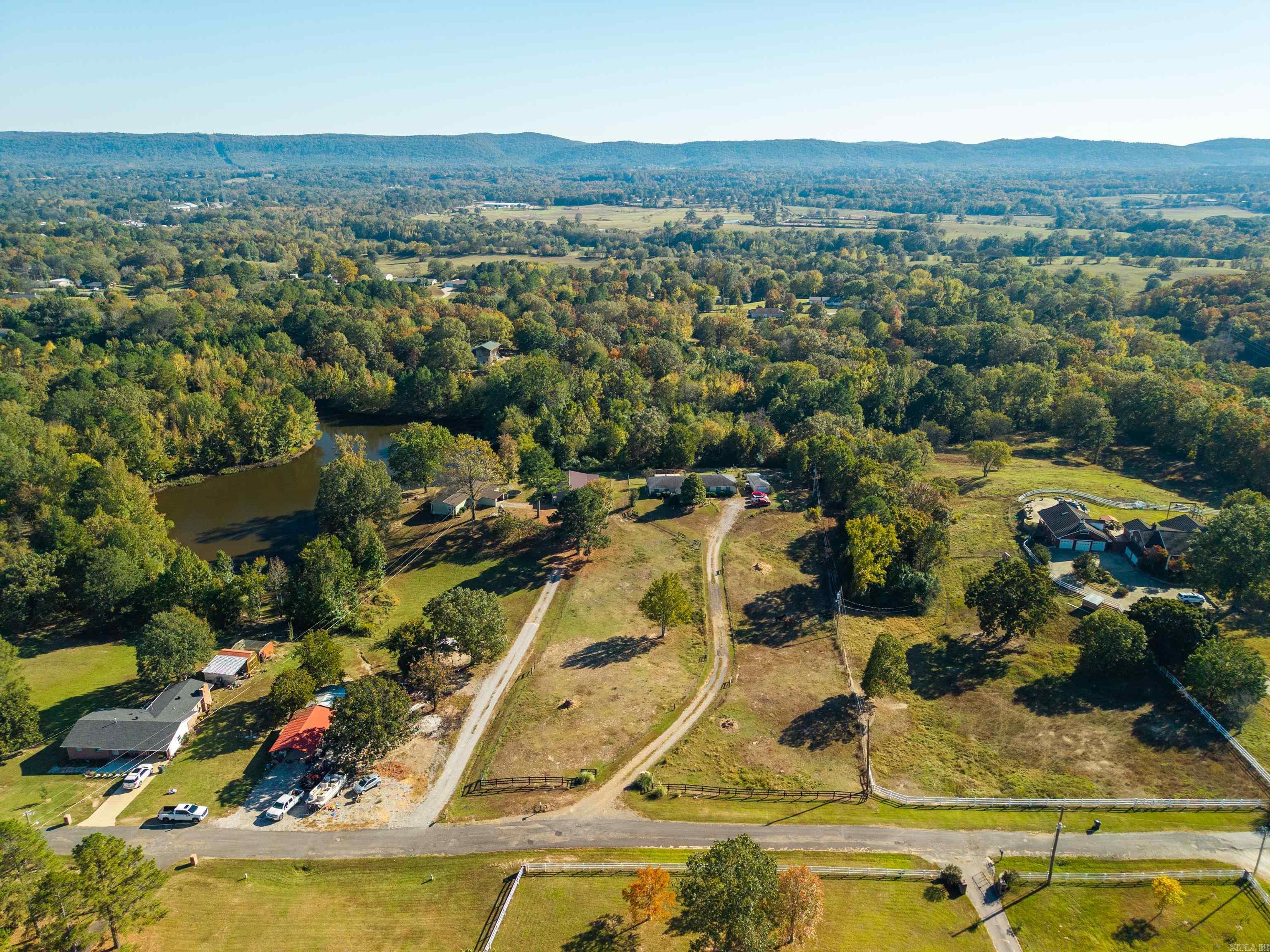 209 Fortress Lane Hot Springs, AR 71913