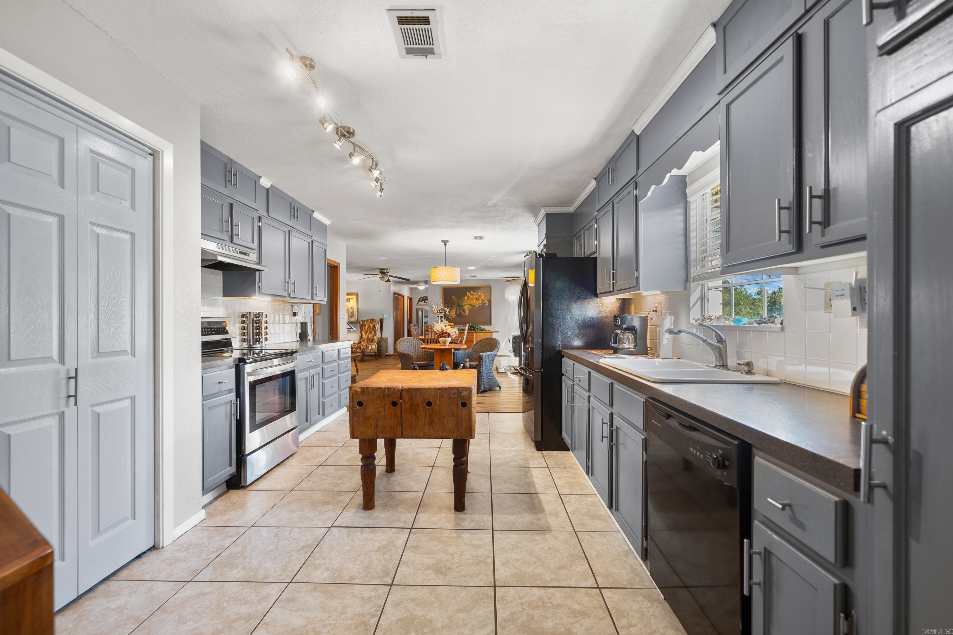 209 Fortress Lane Hot Springs, AR 71913