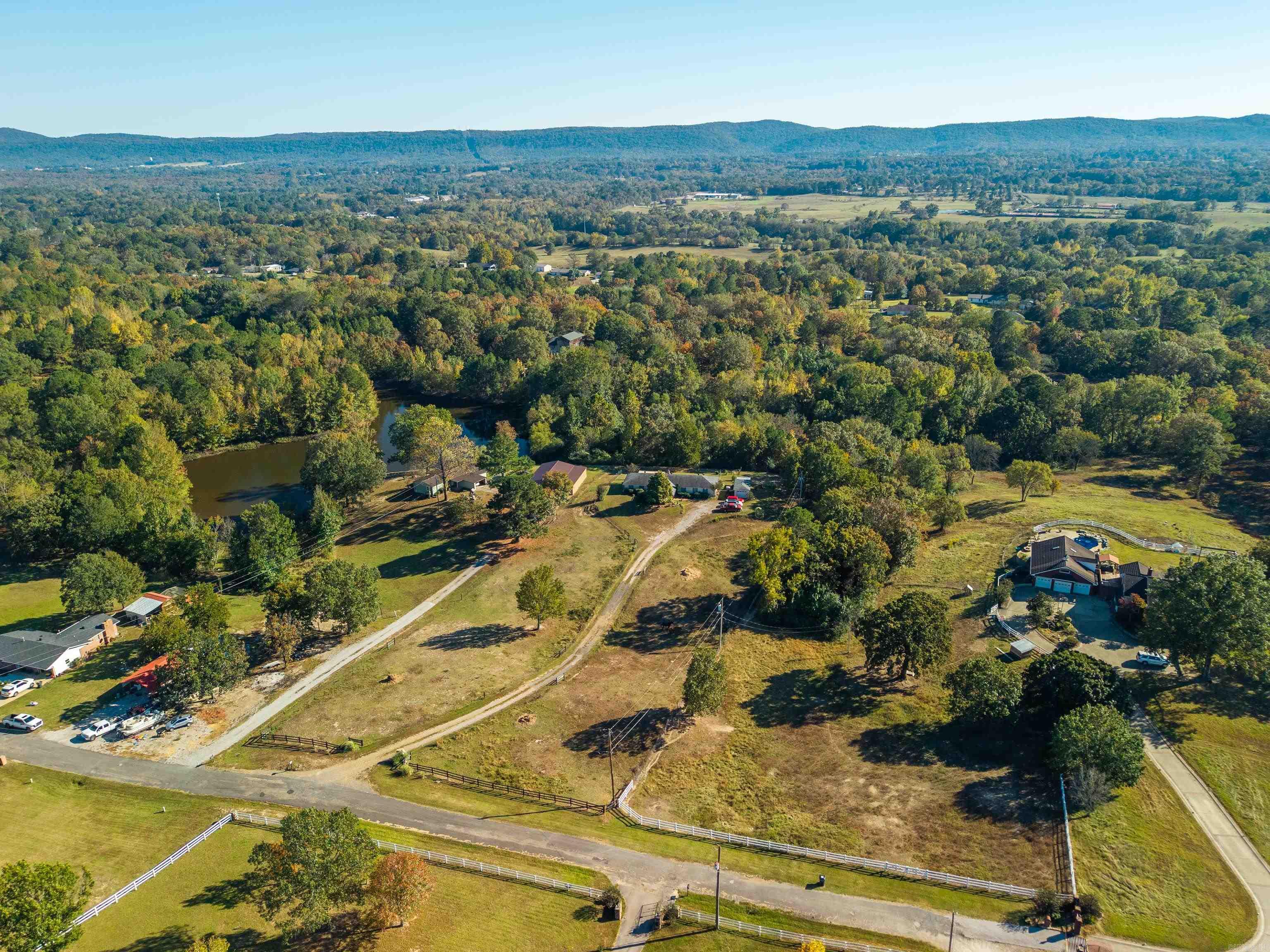 209 Fortress Lane Hot Springs, AR 71913