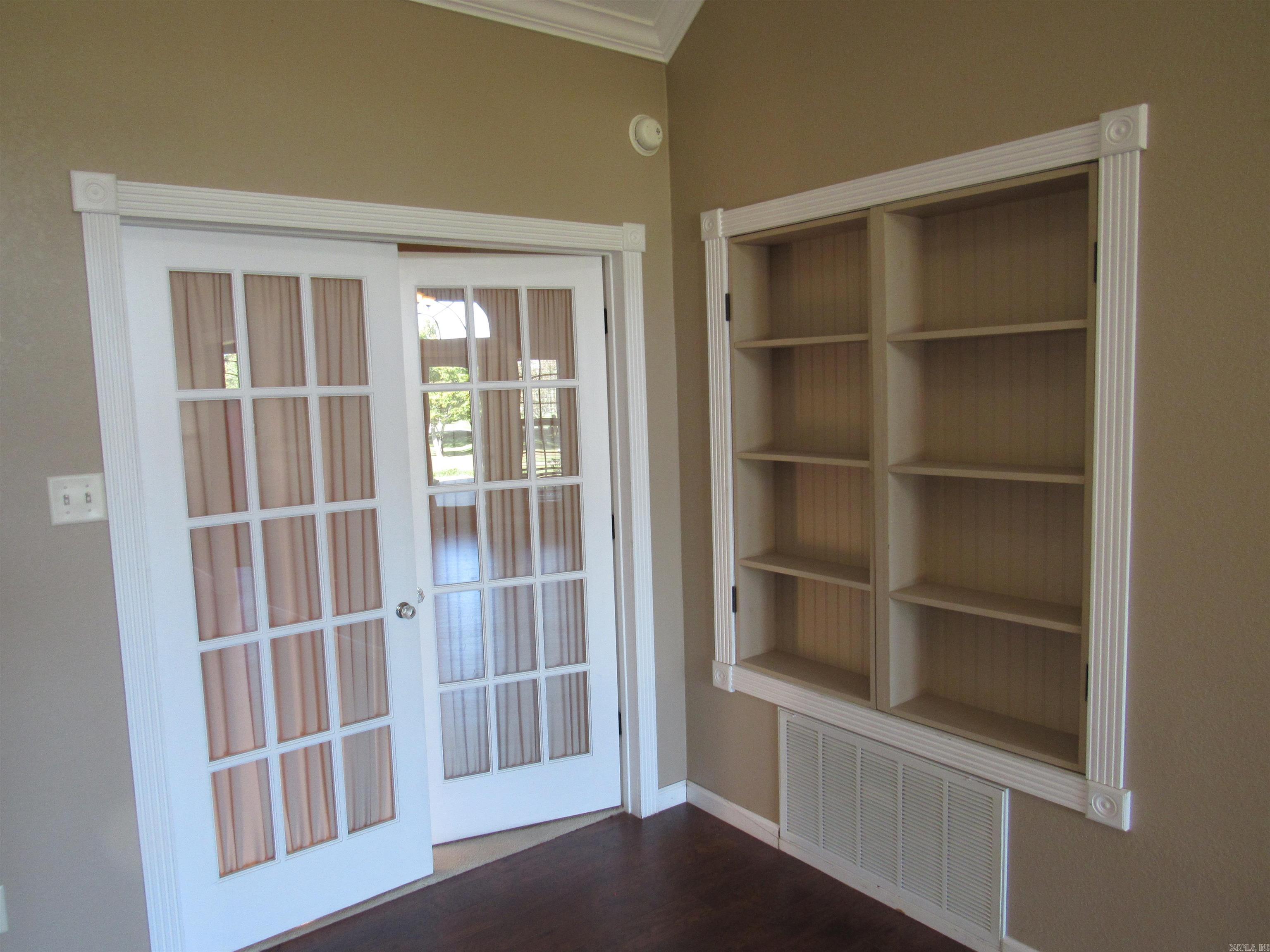 64 Wilson Cove Road Morrilton, AR 72110-9130