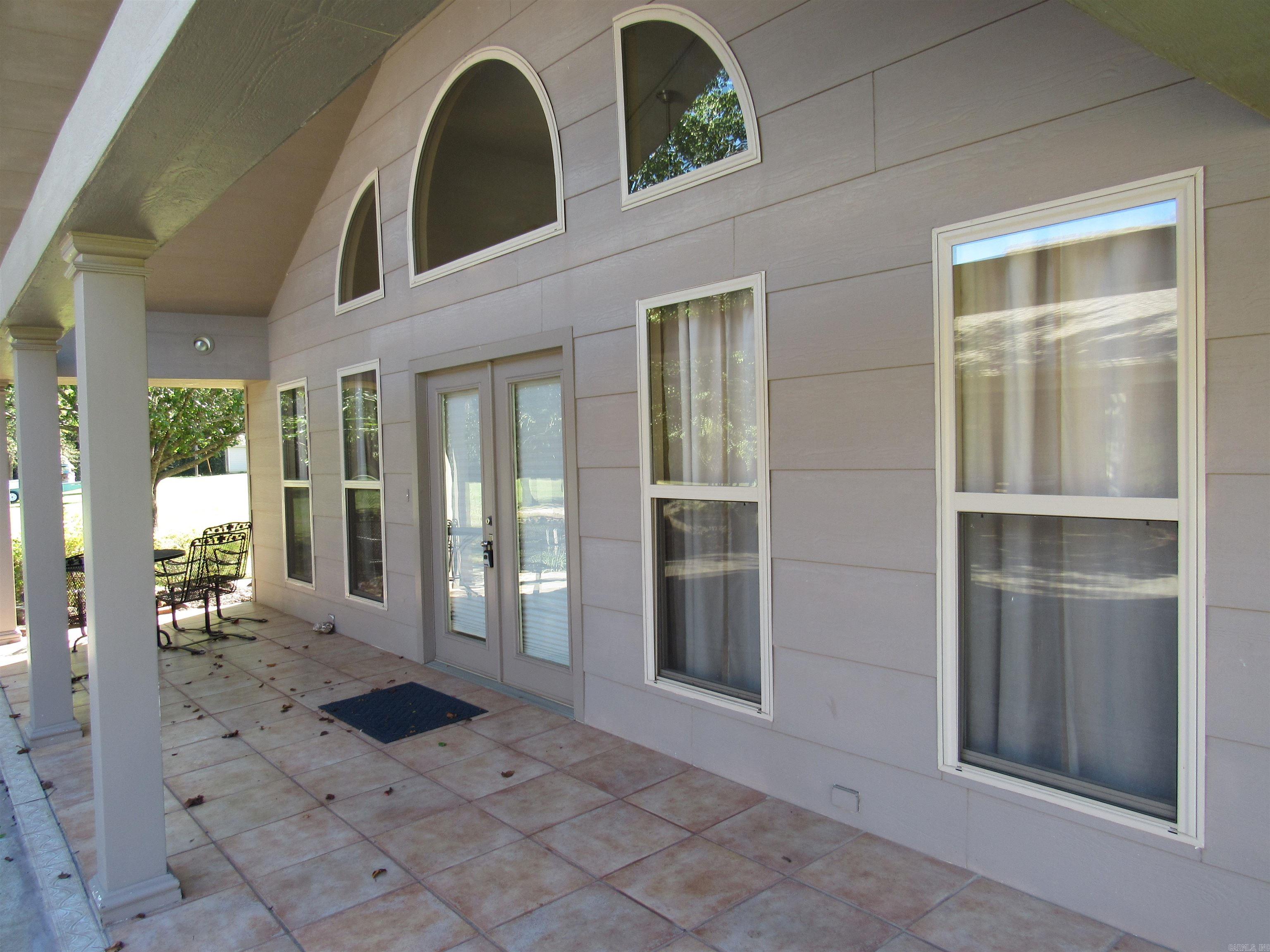 64 Wilson Cove Road Morrilton, AR 72110-9130