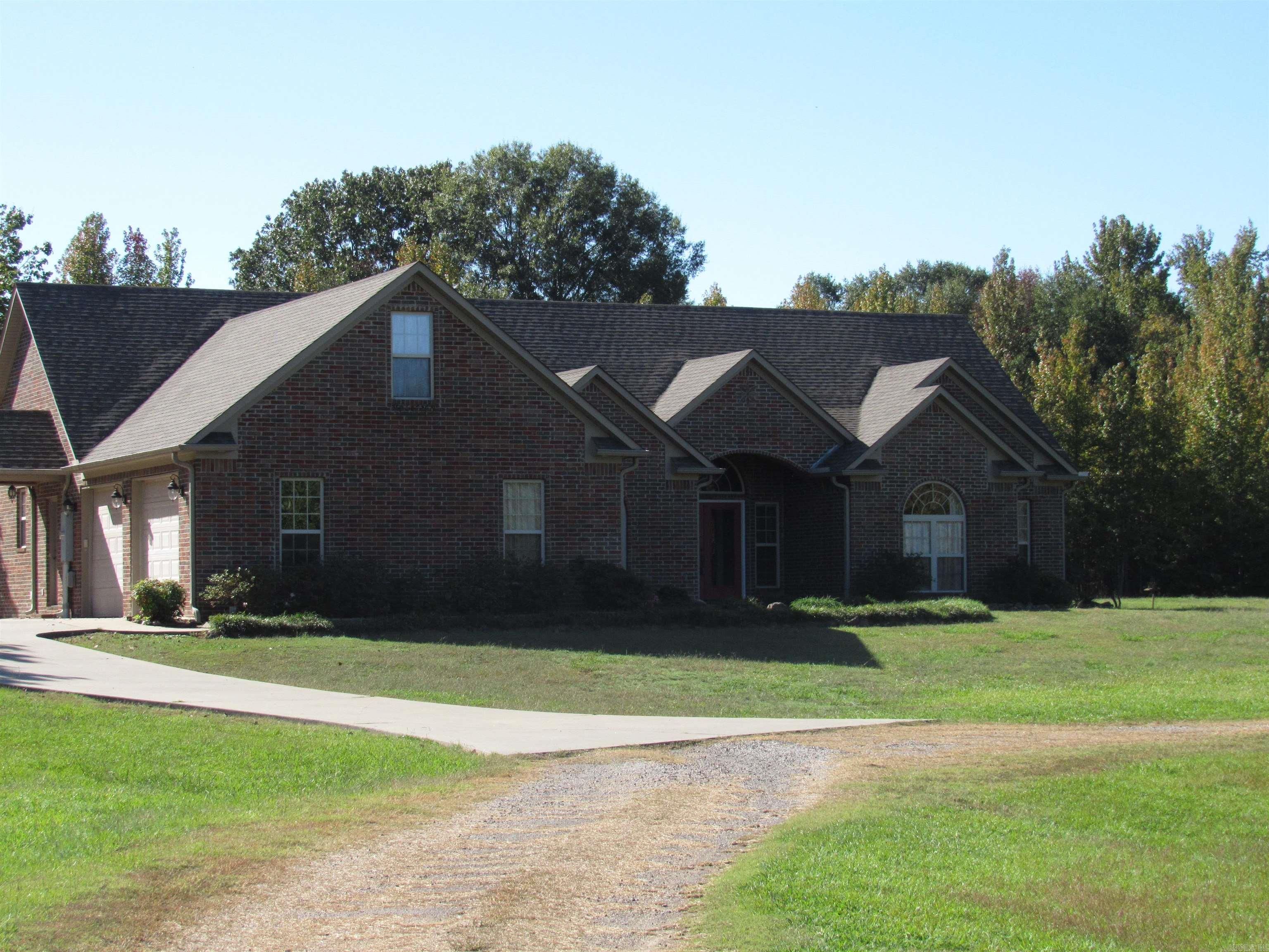 64 Wilson Cove Road Morrilton, AR 72110-9130