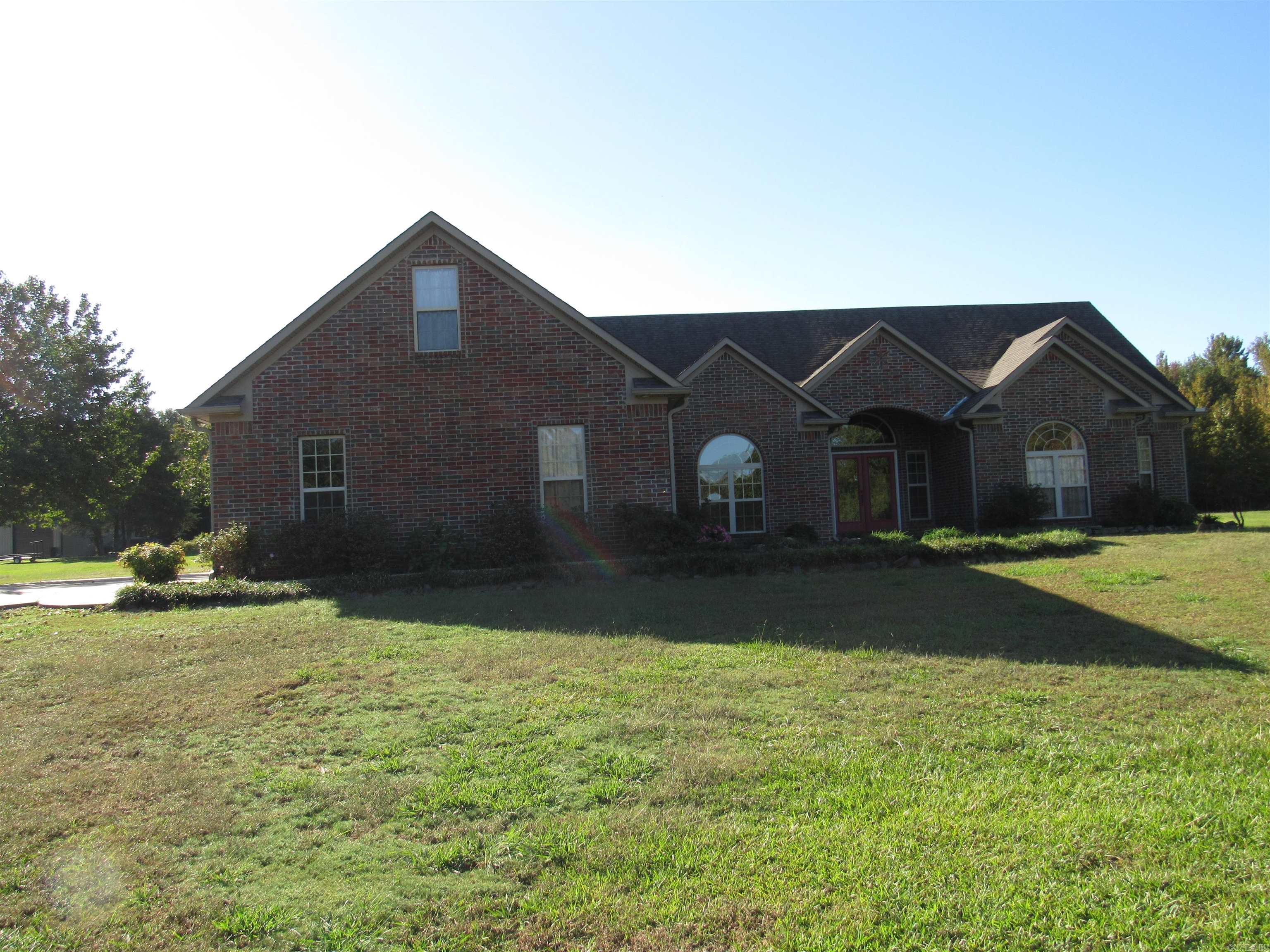 64 Wilson Cove Road Morrilton, AR 72110-9130