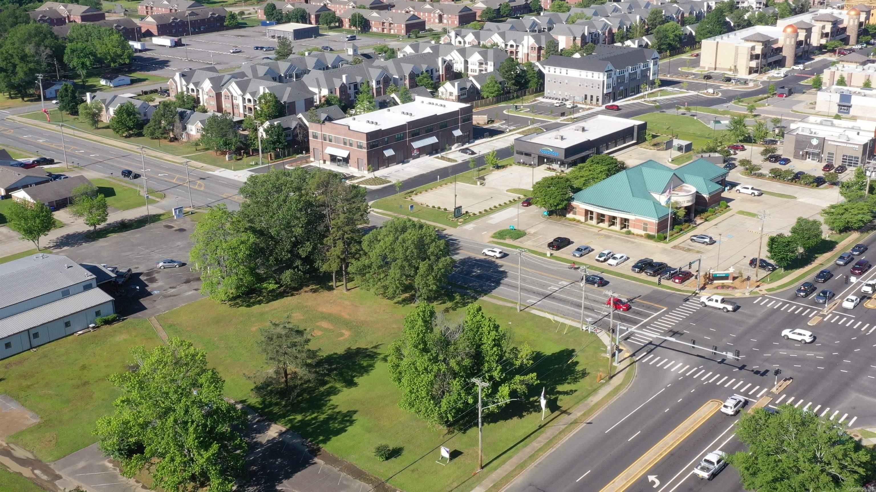 800 S Donaghey Avenue — photo 4
